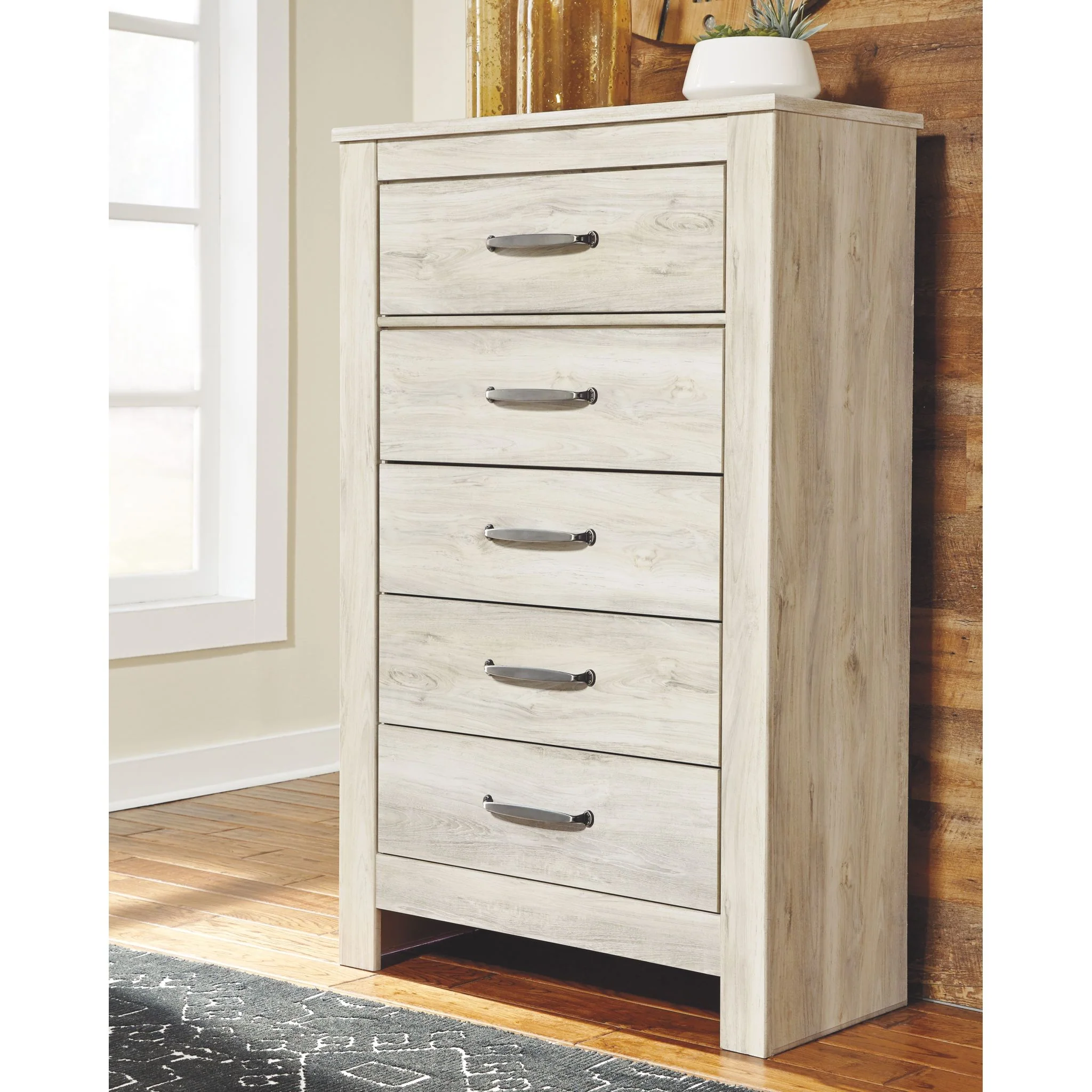 Bellaby Chest - Image 2