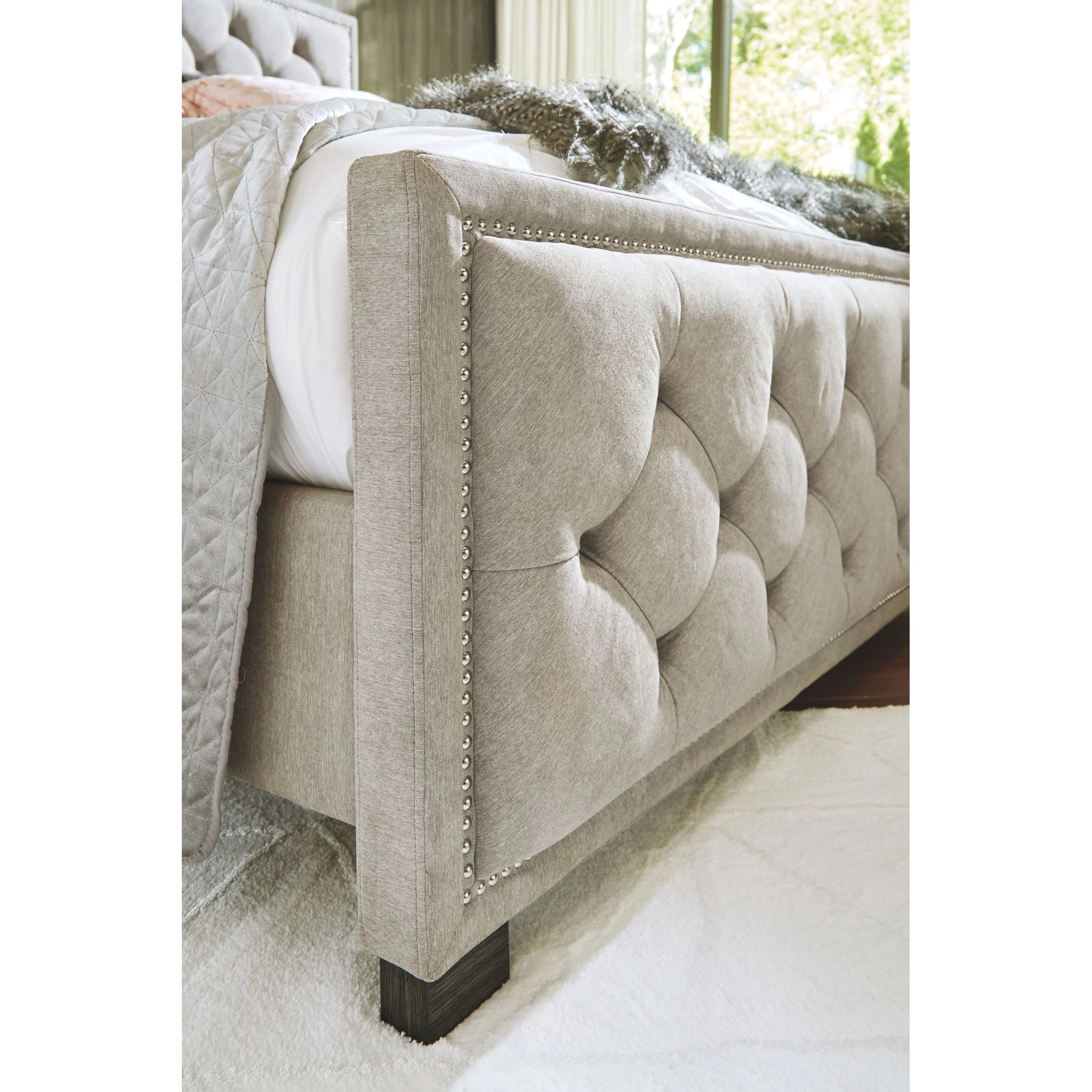 Bellvern-Exclusive Upholstered Bed - Image 14