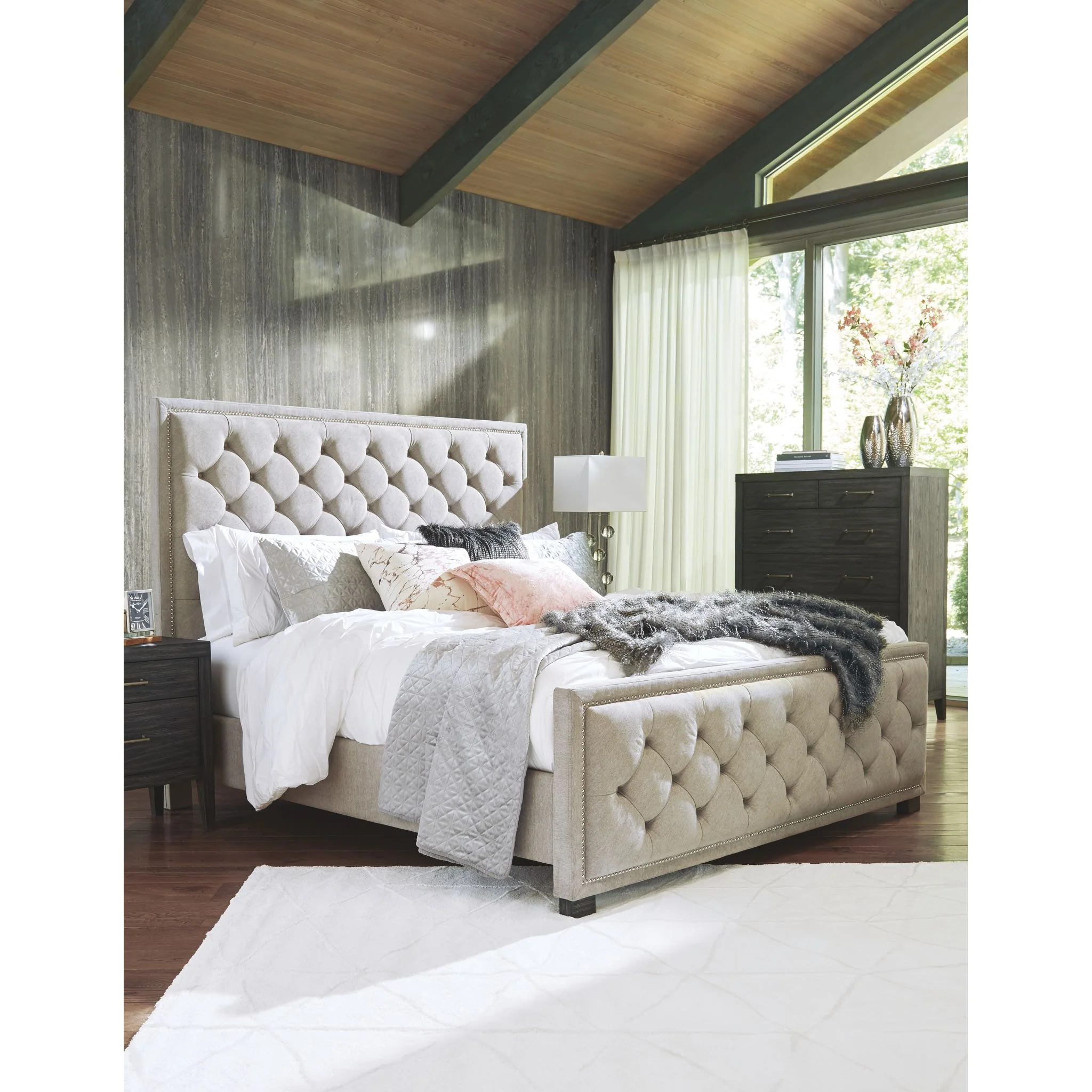 Bellvern-Exclusive Upholstered Bed - Image 17