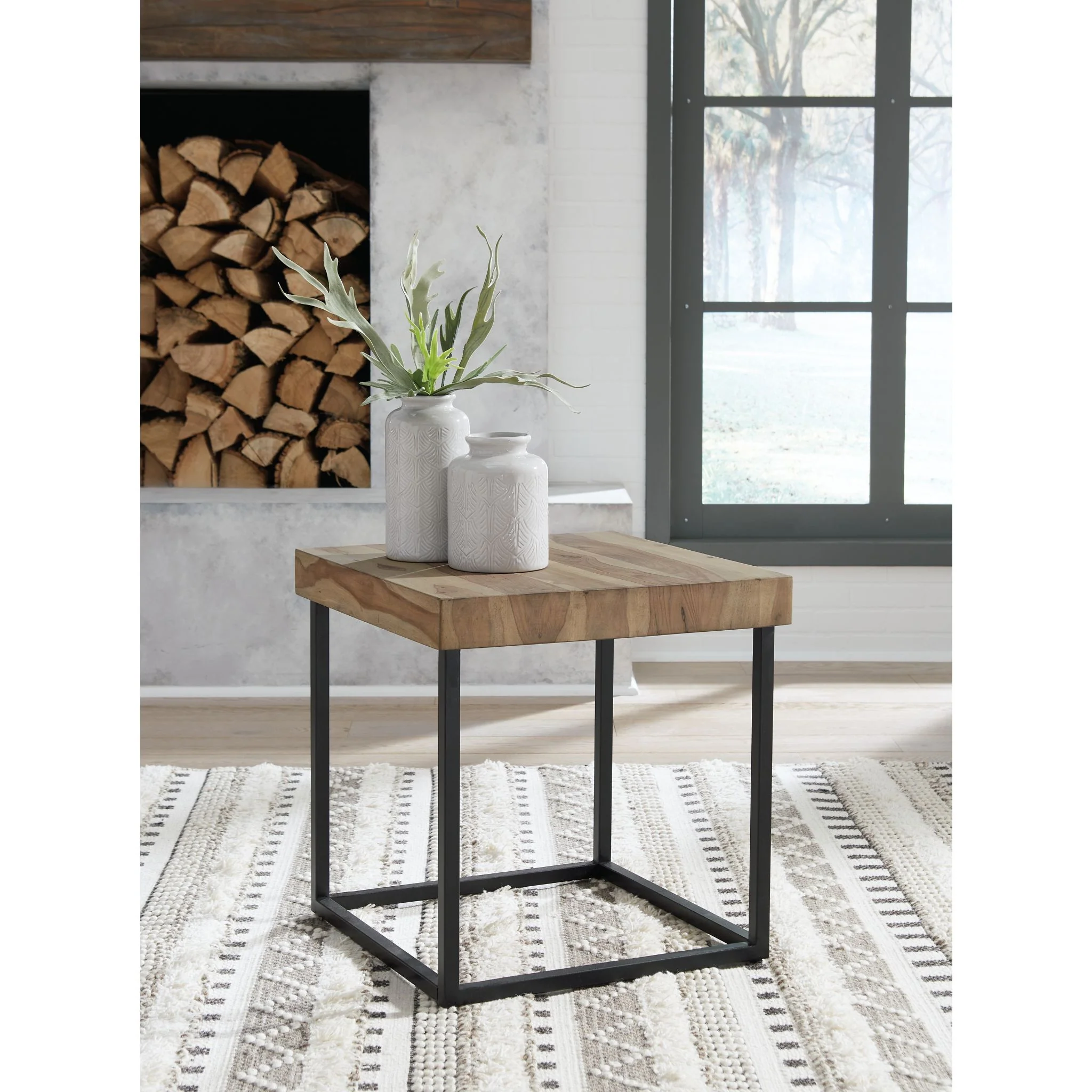 Bellwick Square End Table - Image 2