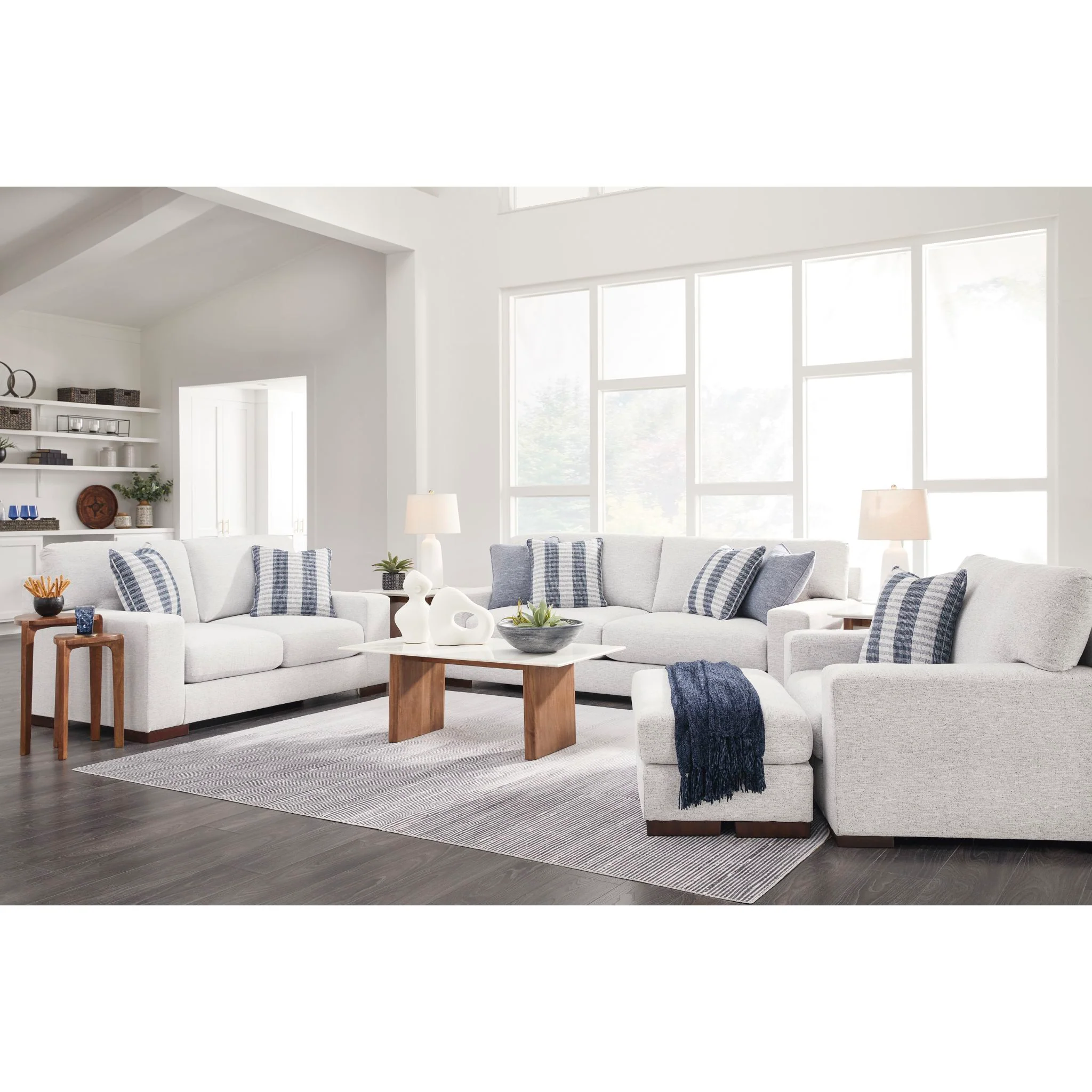 Belvoir-Exclusive Chair & a Half - Image 27