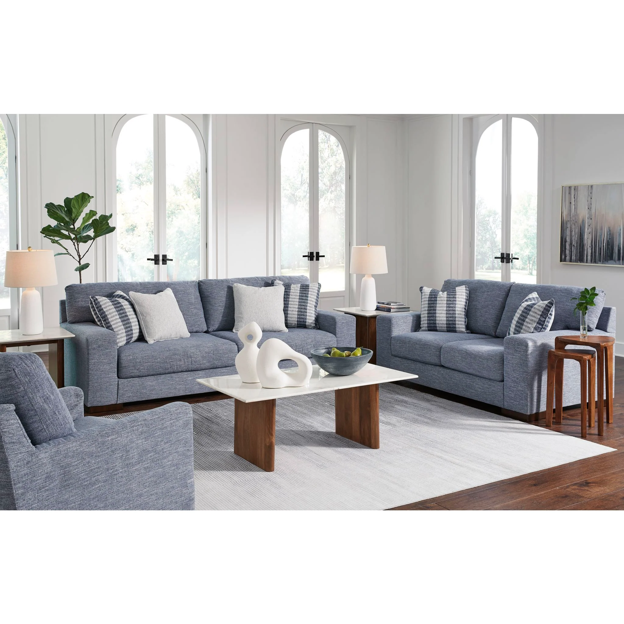 Belvoir-Exclusive Loveseat - Image 9