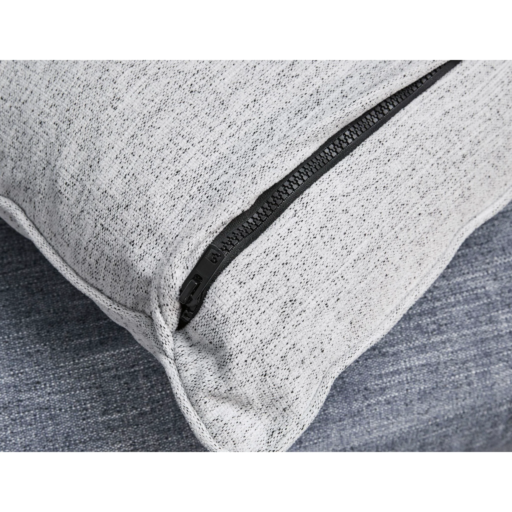 Belvoir-Exclusive Sofa - Image 13