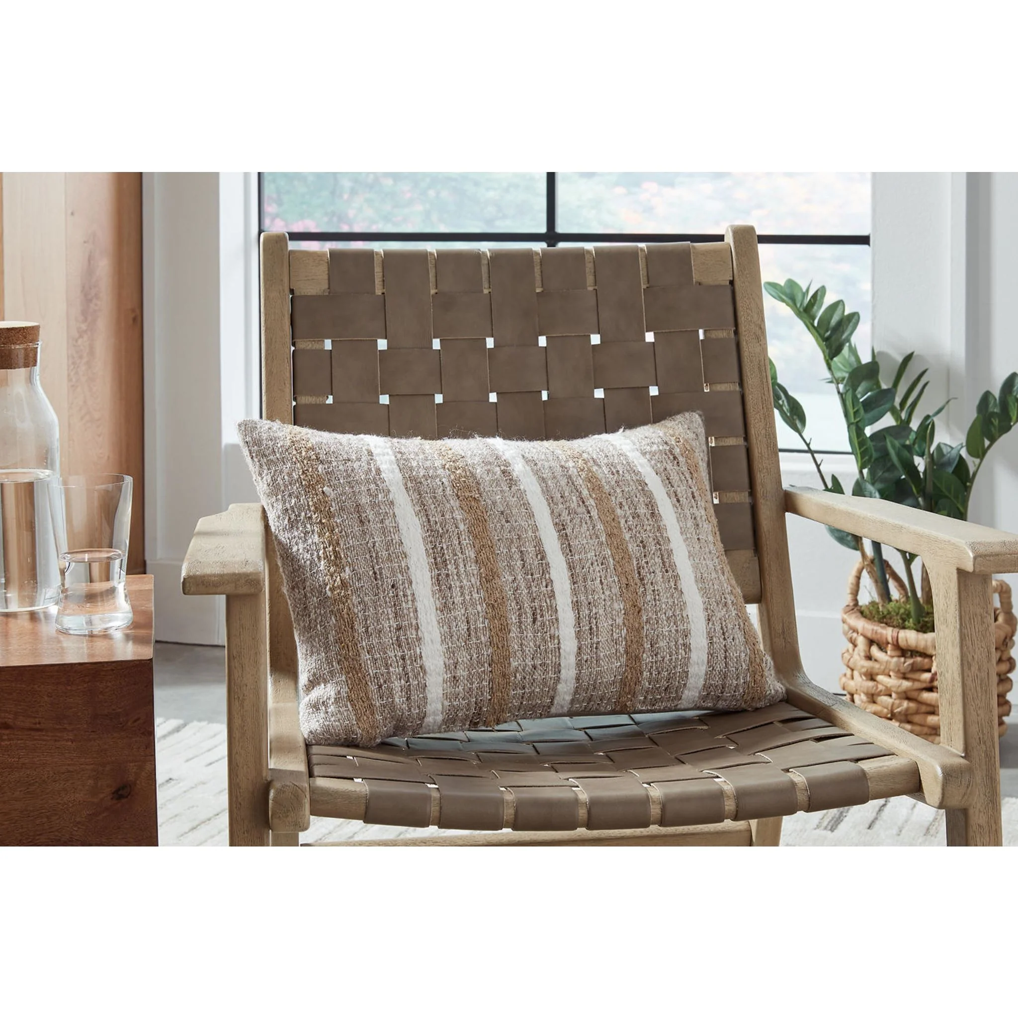 Benish Accent Pillow - Image 4