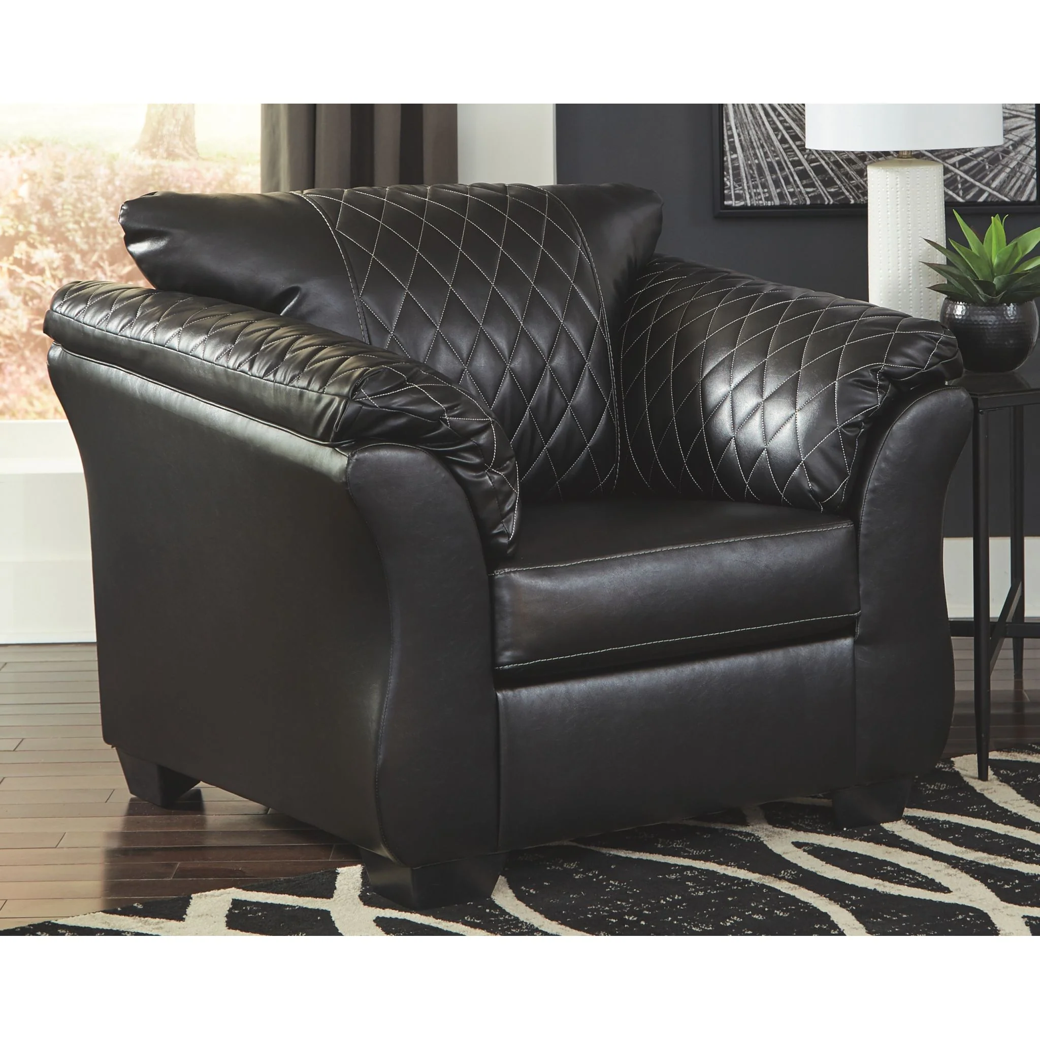 Betrillo Chair - Image 4