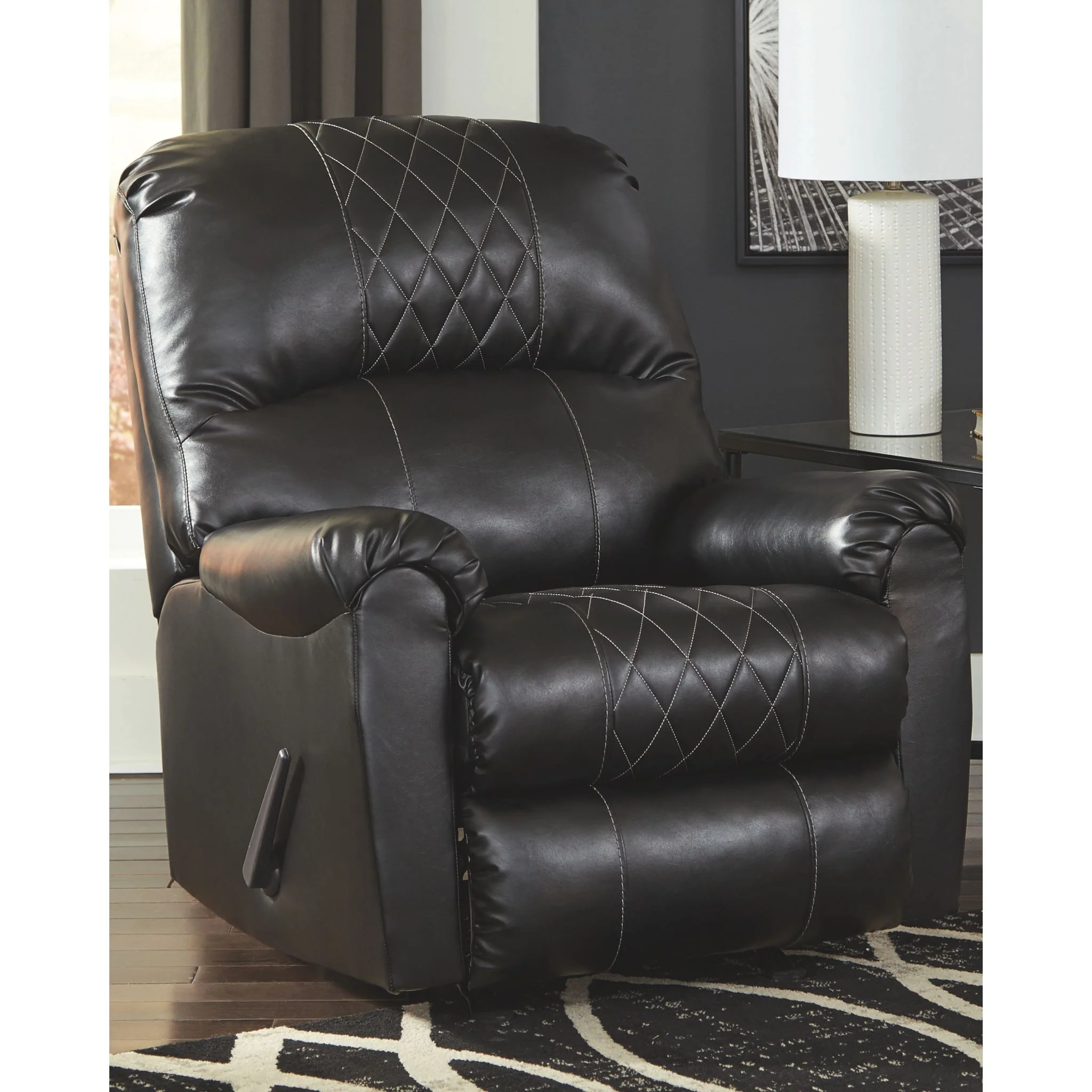 Betrillo Rocker Recliner - Image 2