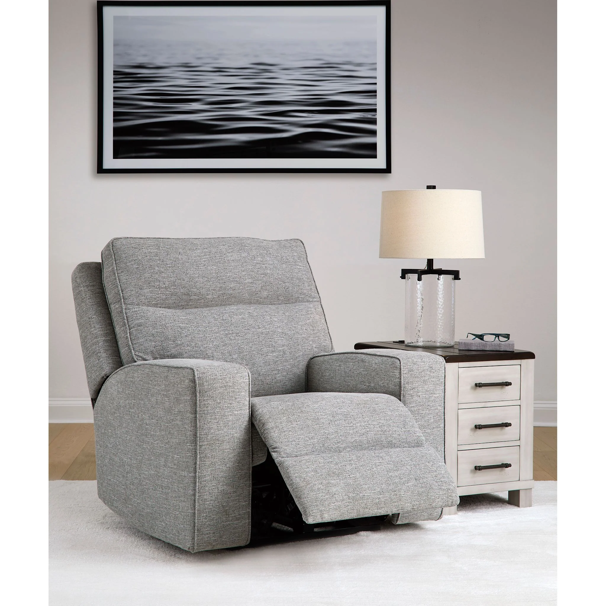 Biscoe-Exclusive Power Recliner with Adjustable Headrest - Image 5