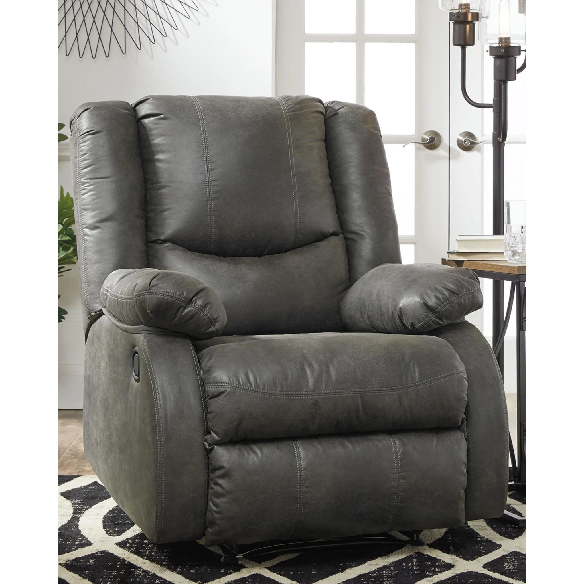 Bladewood Recliner - Image 8