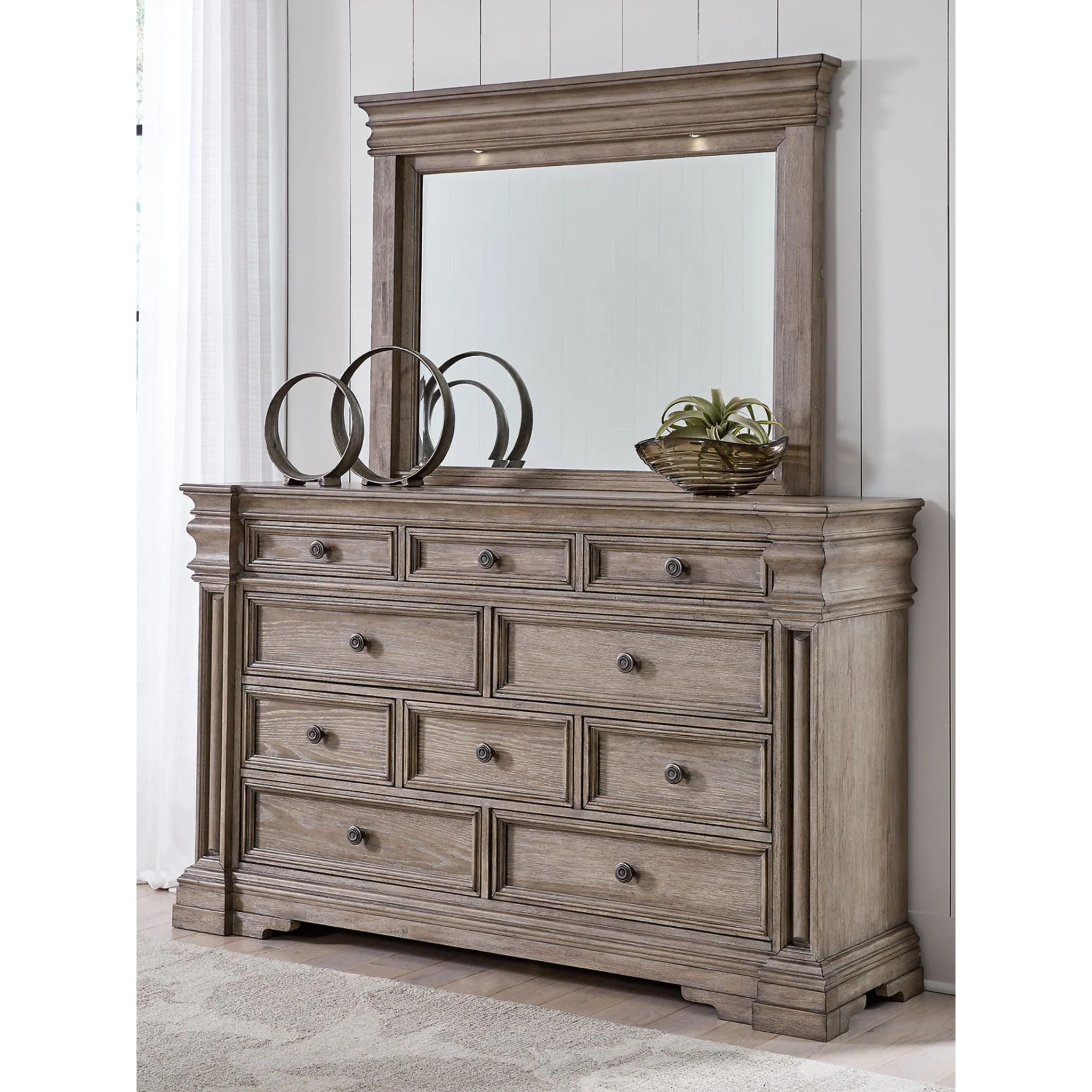 Blairhurst 5 Piece Panel Bedroom - Image 2