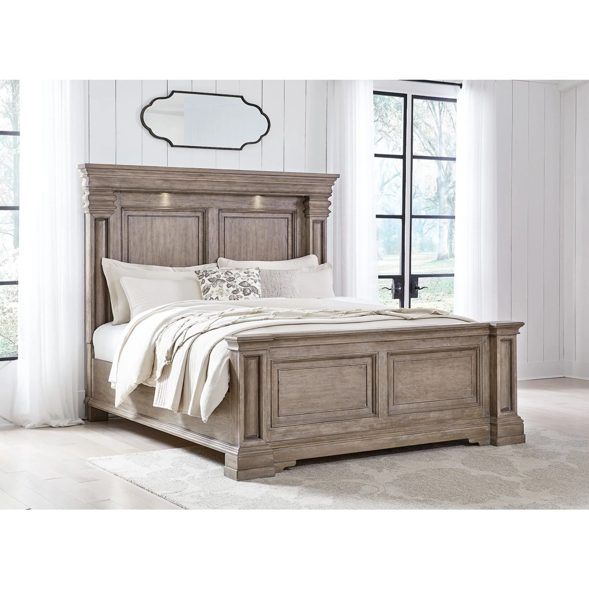Blairhurst King Panel Bed - Image 10