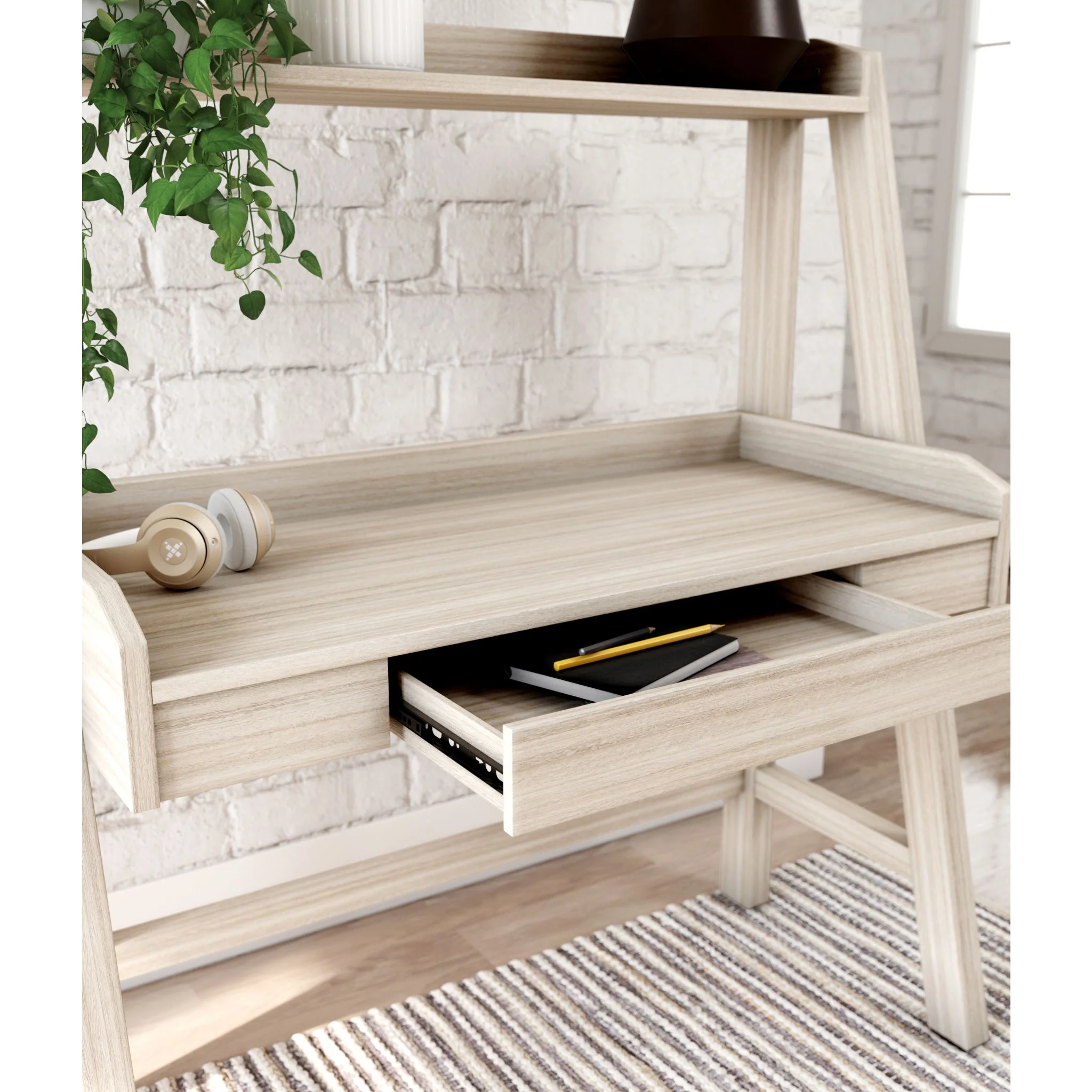 Blariden Desk and Hutch - Image 10