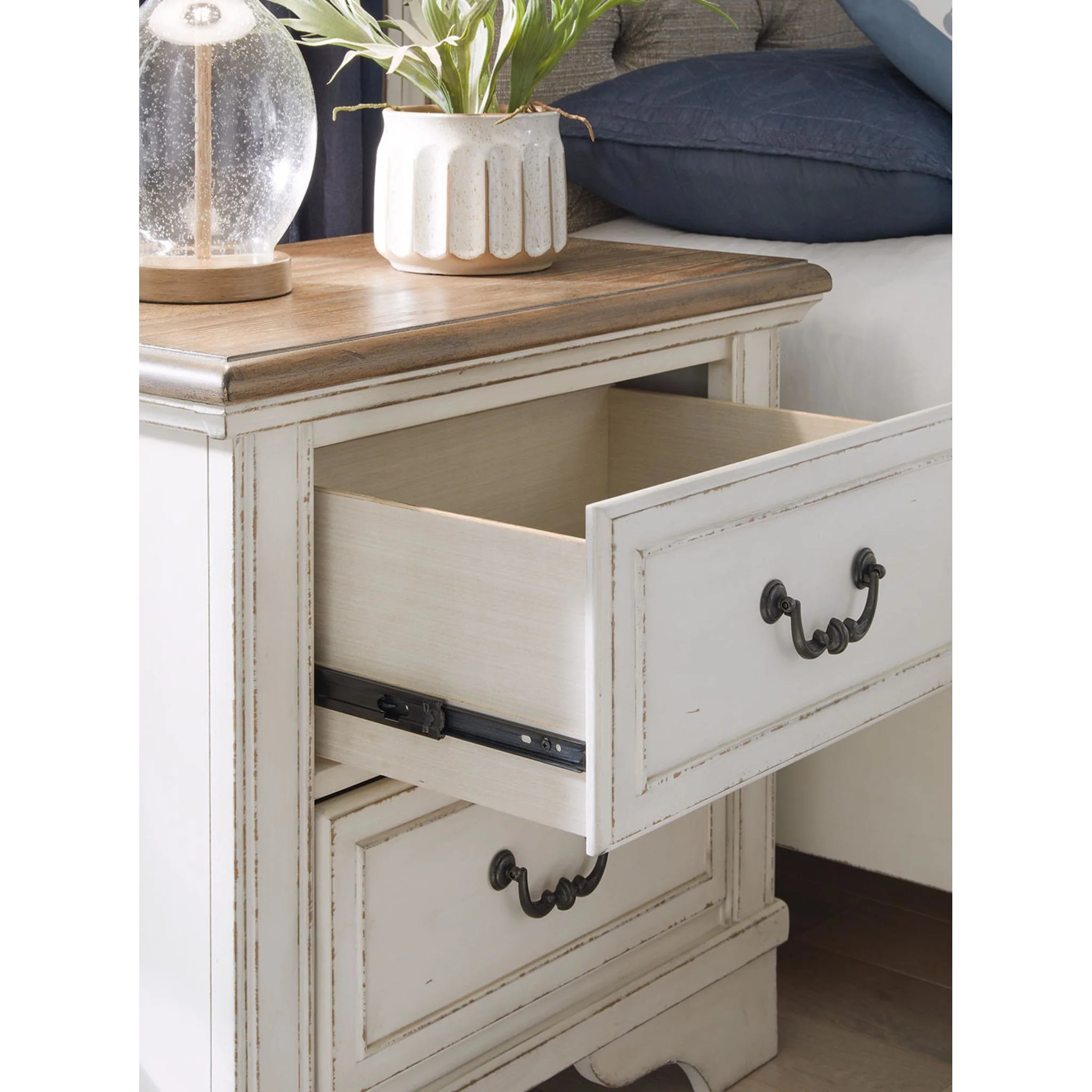 Blendon Nightstand - Image 7