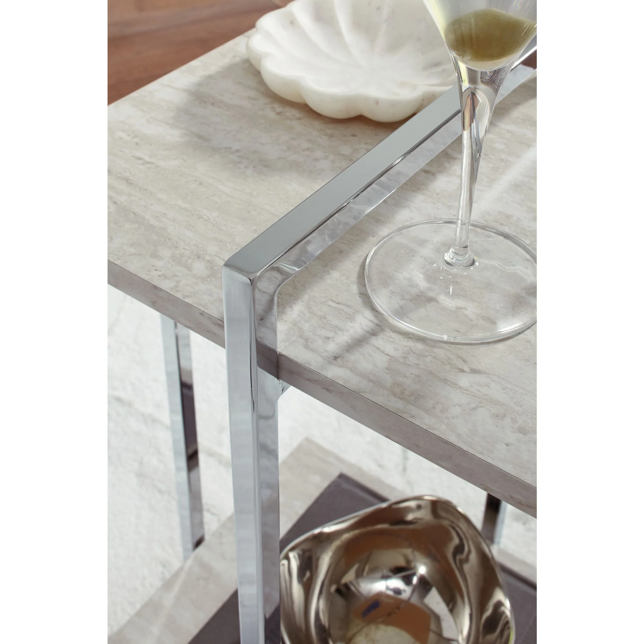 Bodalli Chairside End Table - Image 3