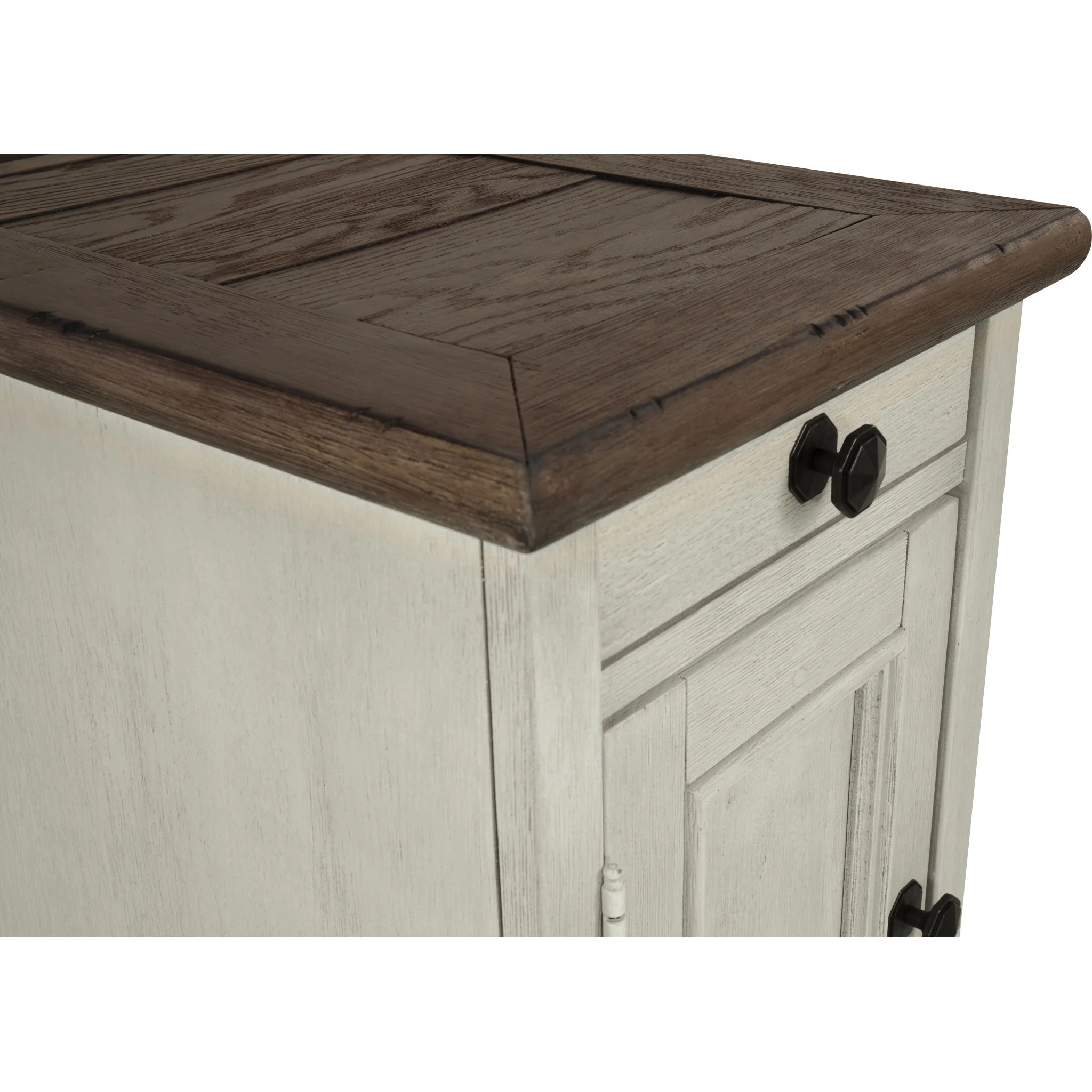 Bolanburg Chairside End Table - Image 11