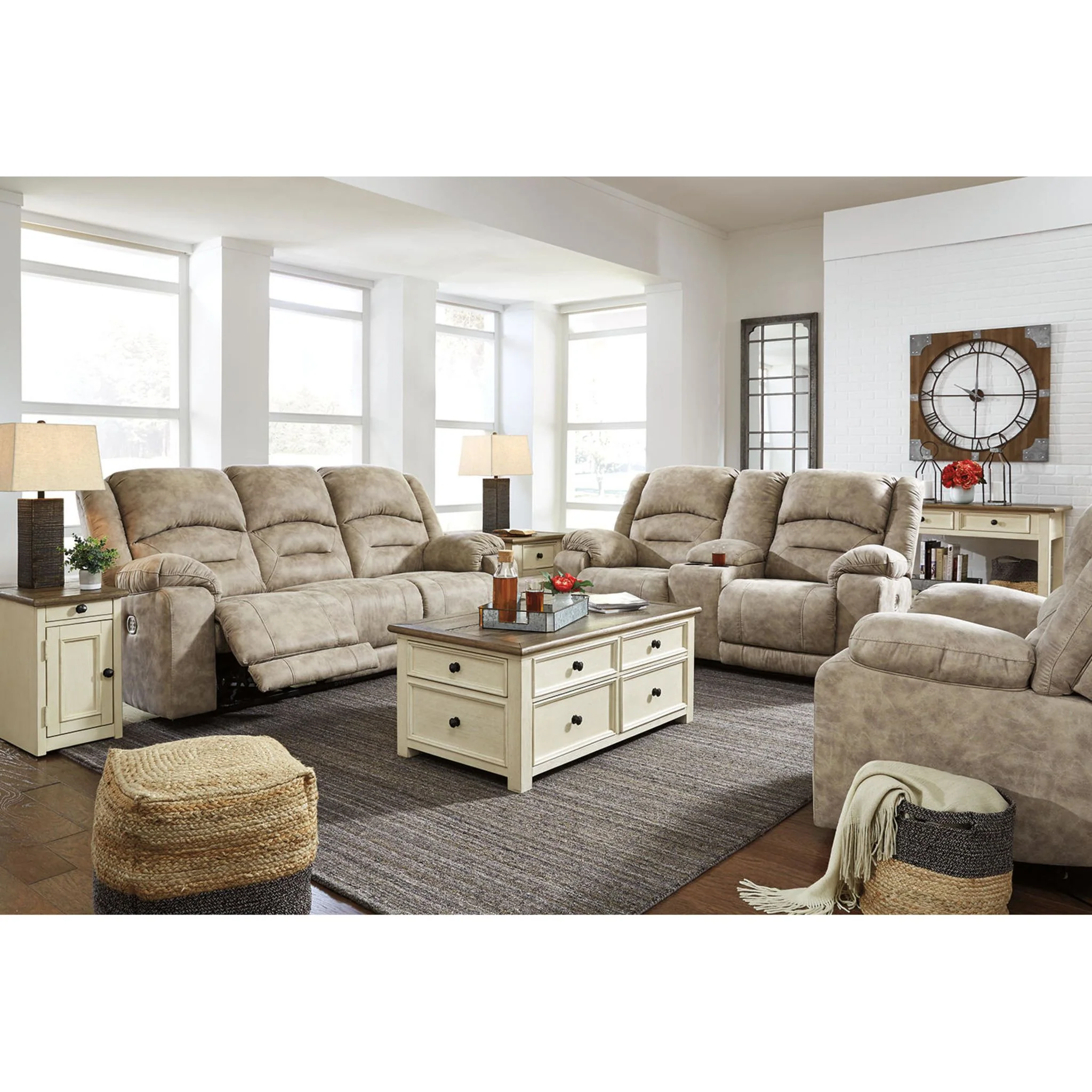 Bolanburg Chairside End Table - Image 16