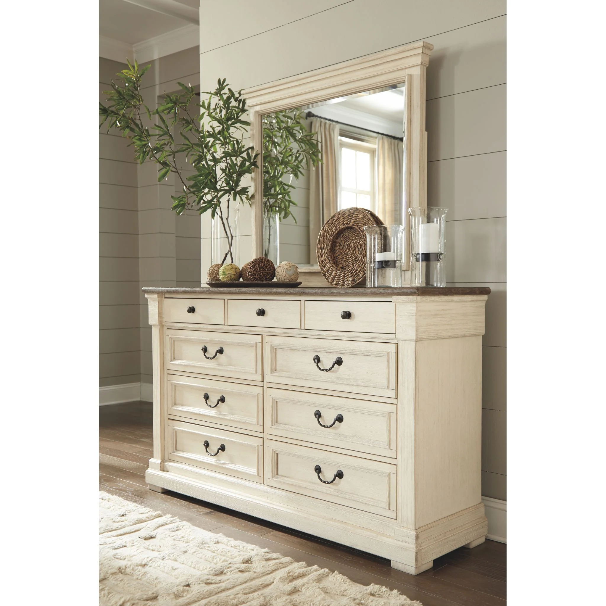 Bolanburg Dresser and Mirror - Image 2