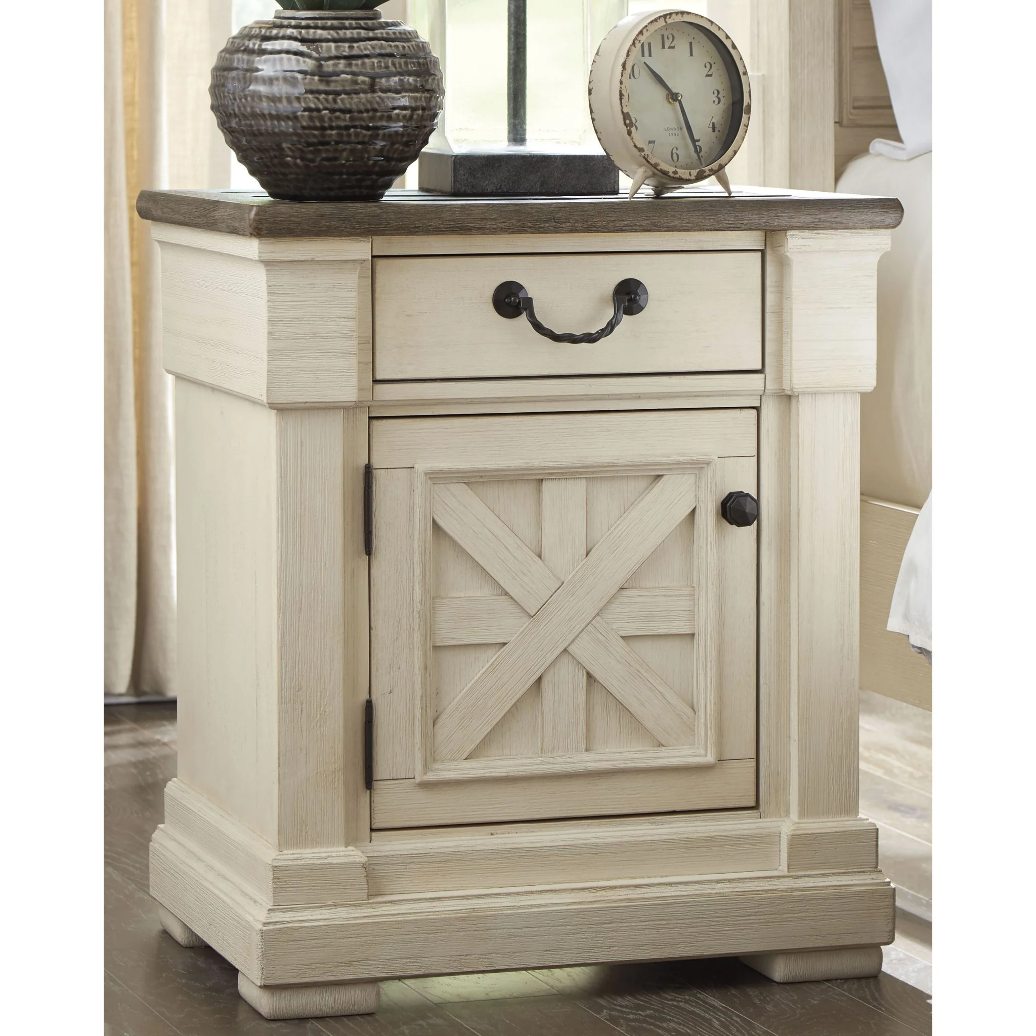 Bolanburg One Drawer Nightstand - Image 2