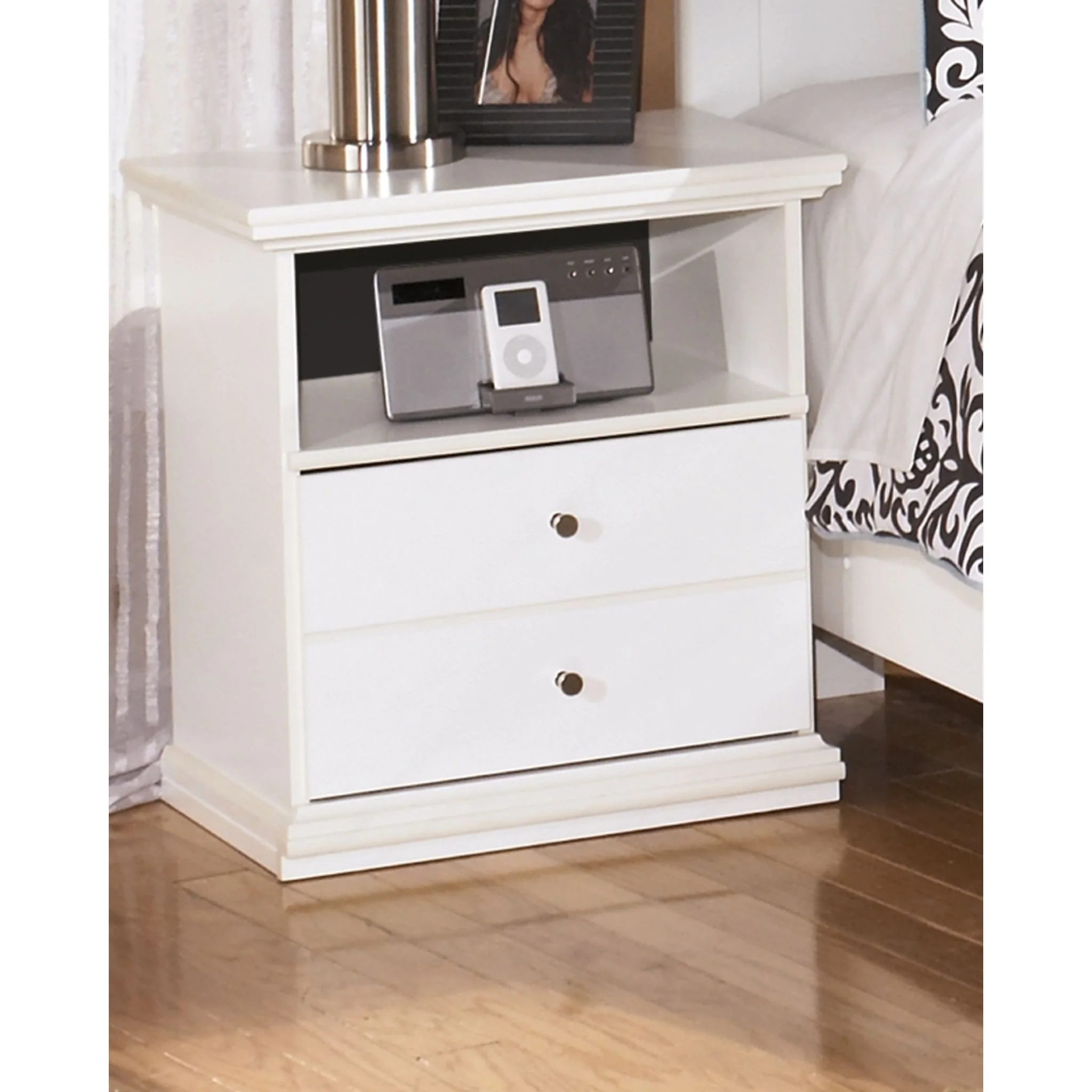 Bostwick Shoals 5 Piece Panel Bedroom - Image 15