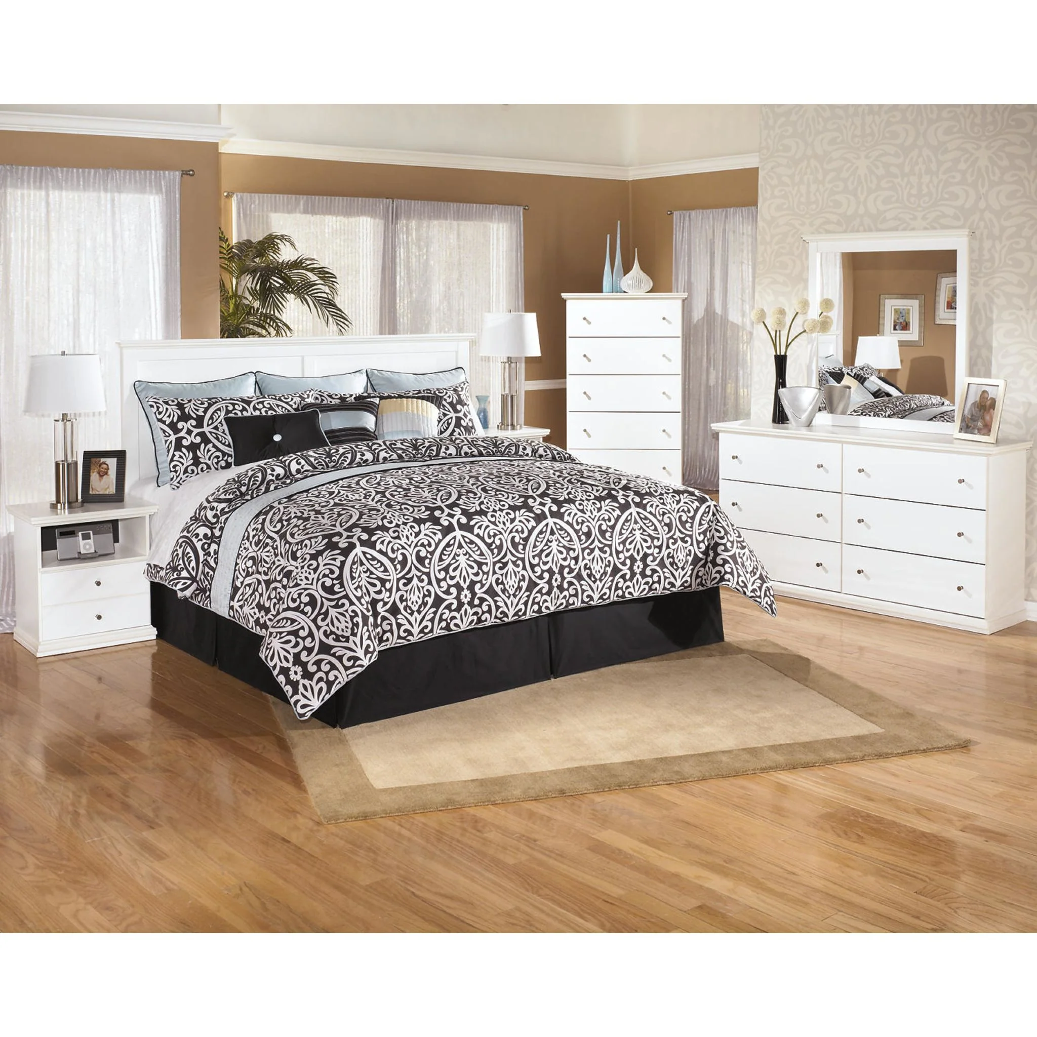Bostwick Shoals King Panel Headboard - Image 4