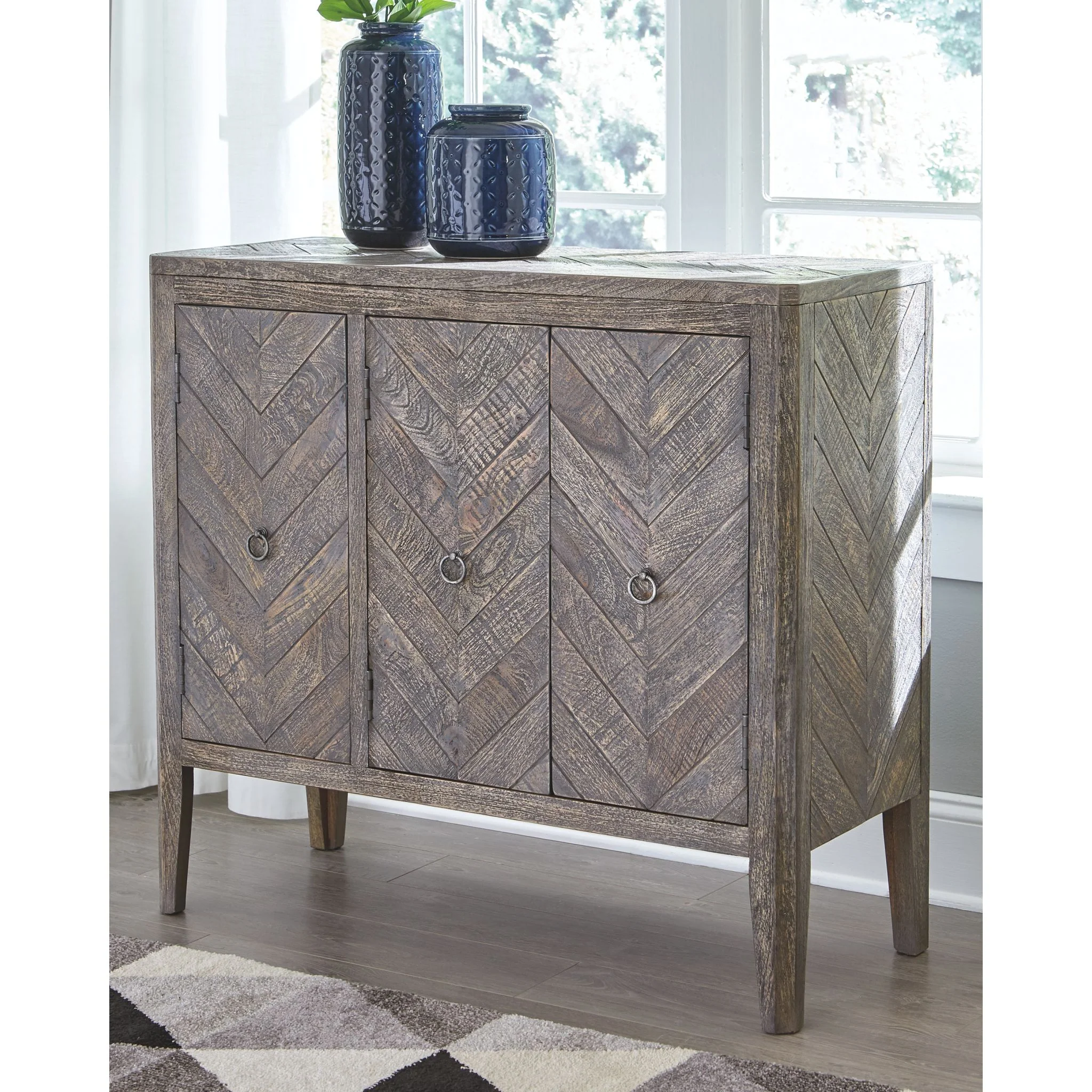 Boyerville Accent Cabinet - Image 2