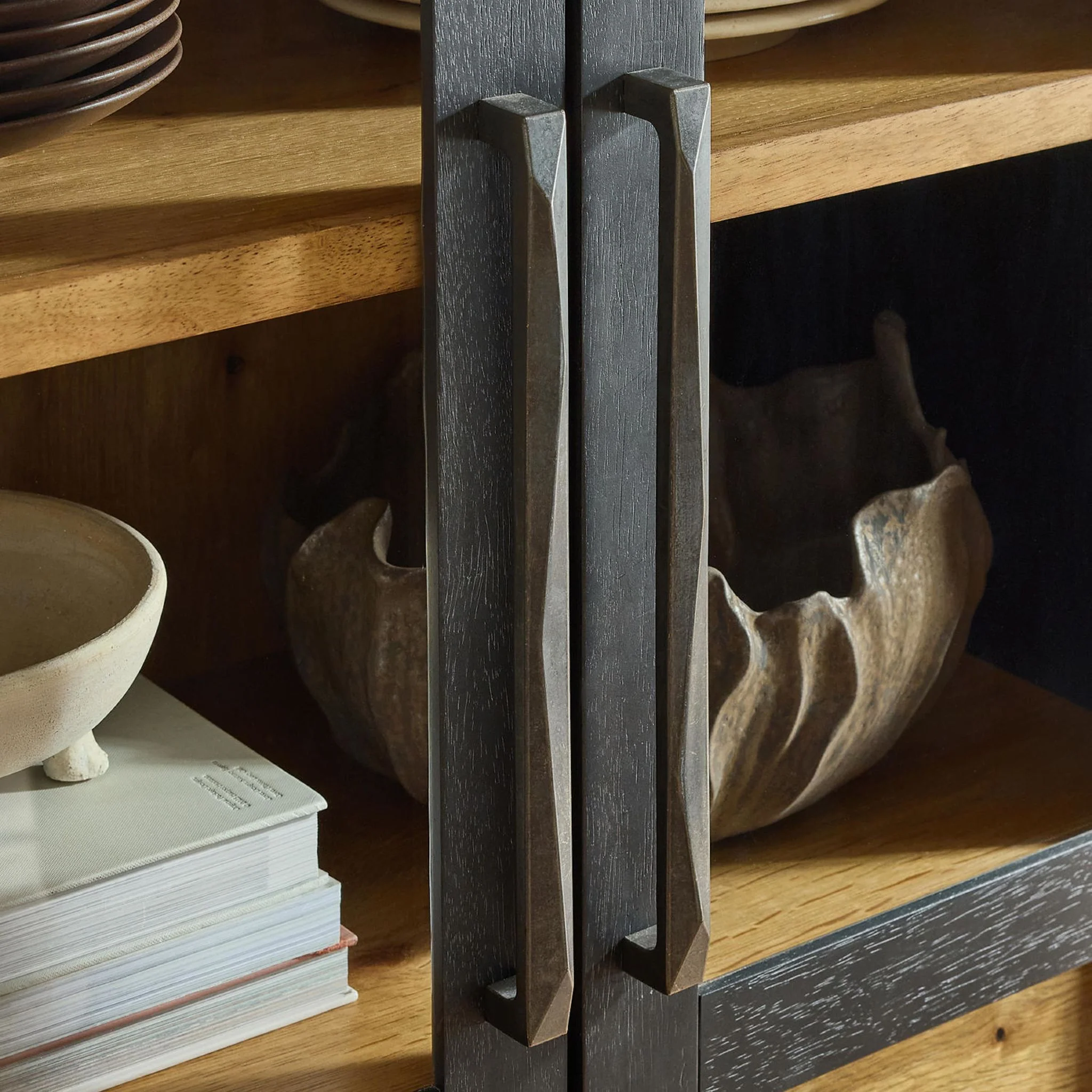 Bracken-Exclusive Display Cabinet - Image 20