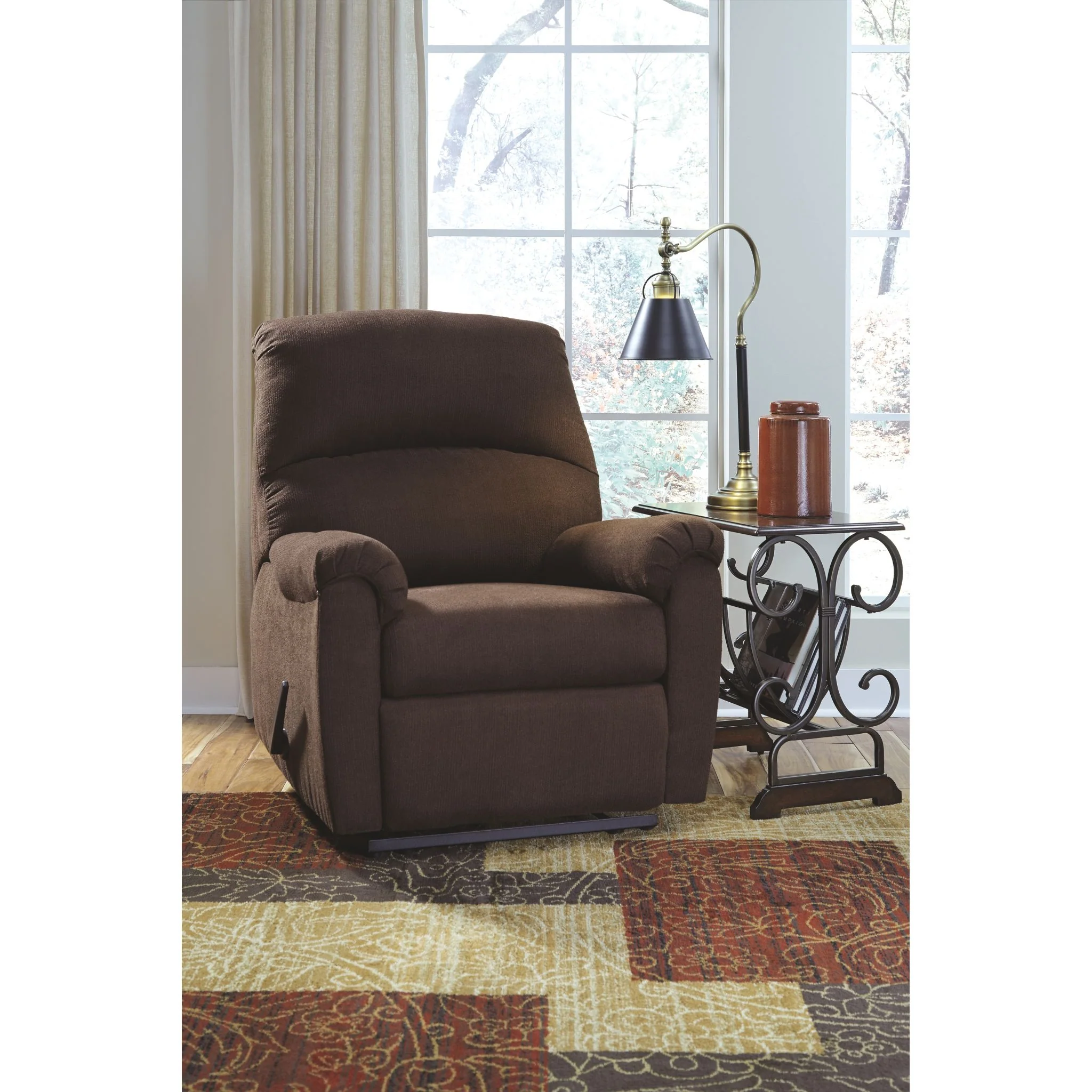 Baunsen Chairside End Table - Image 10