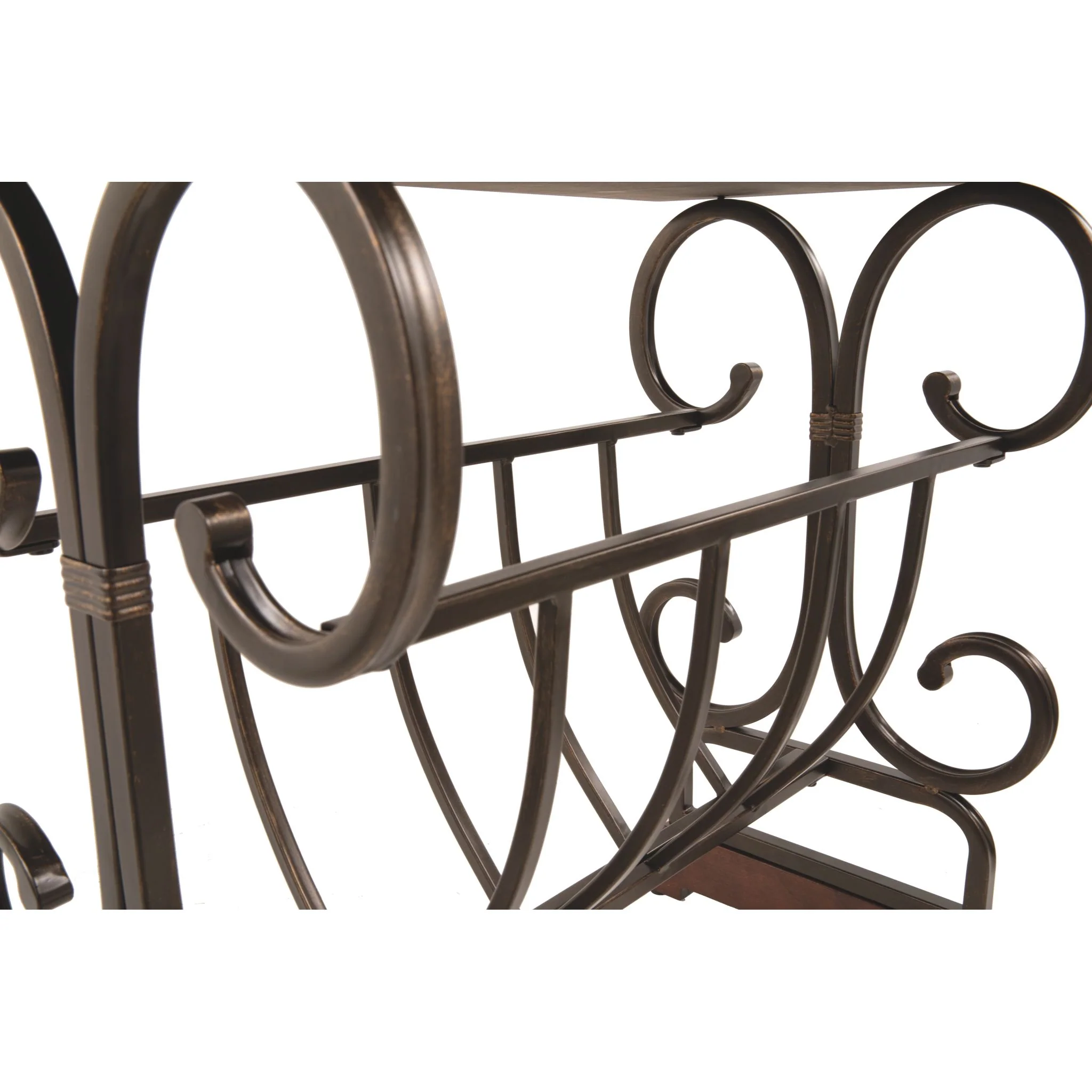 Baunsen Chairside End Table - Image 3