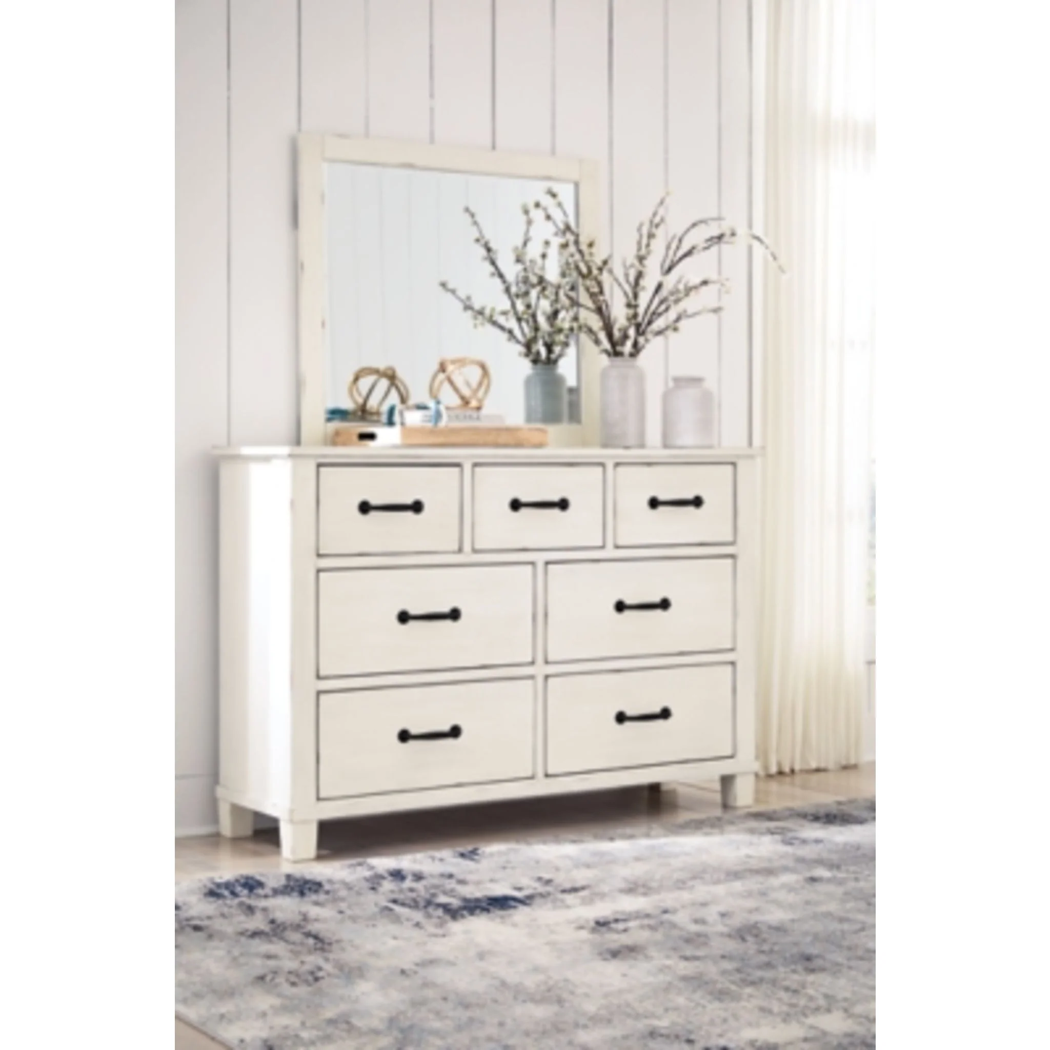 Braunter Dresser and Mirror - Image 2