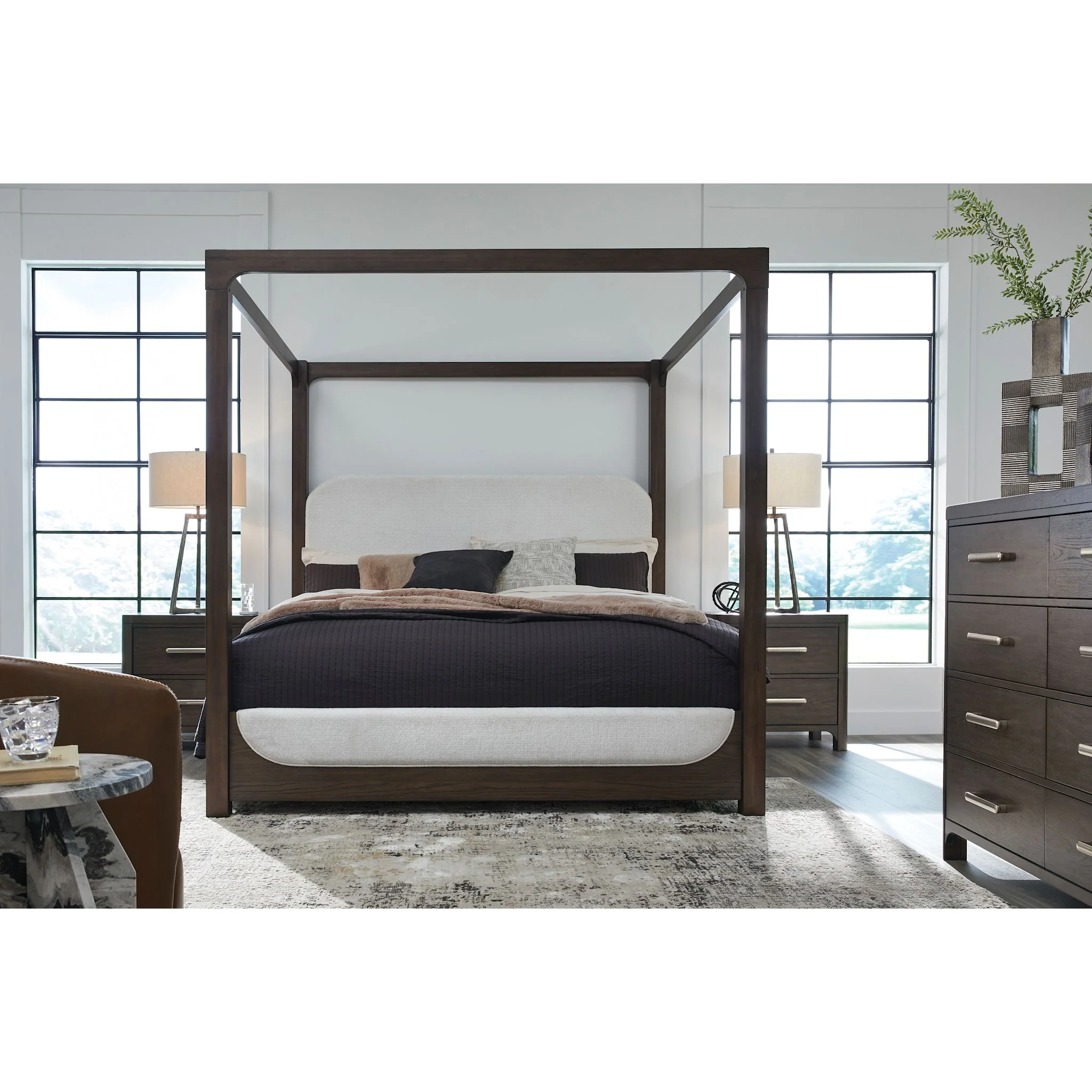 Breckington-Exclusive Canopy Bed - Image 5