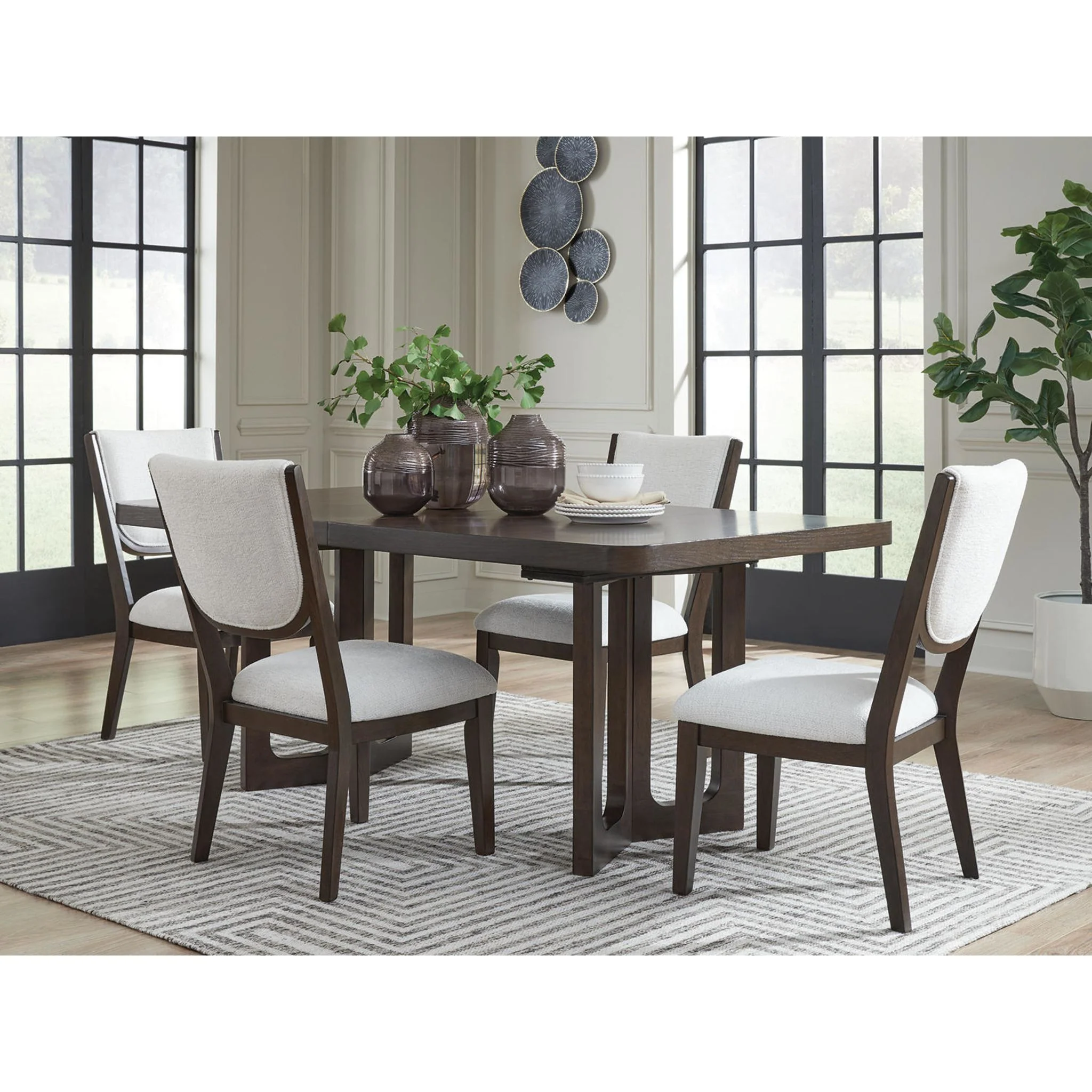 Breckington-Exclusive Dining Set - Image 2