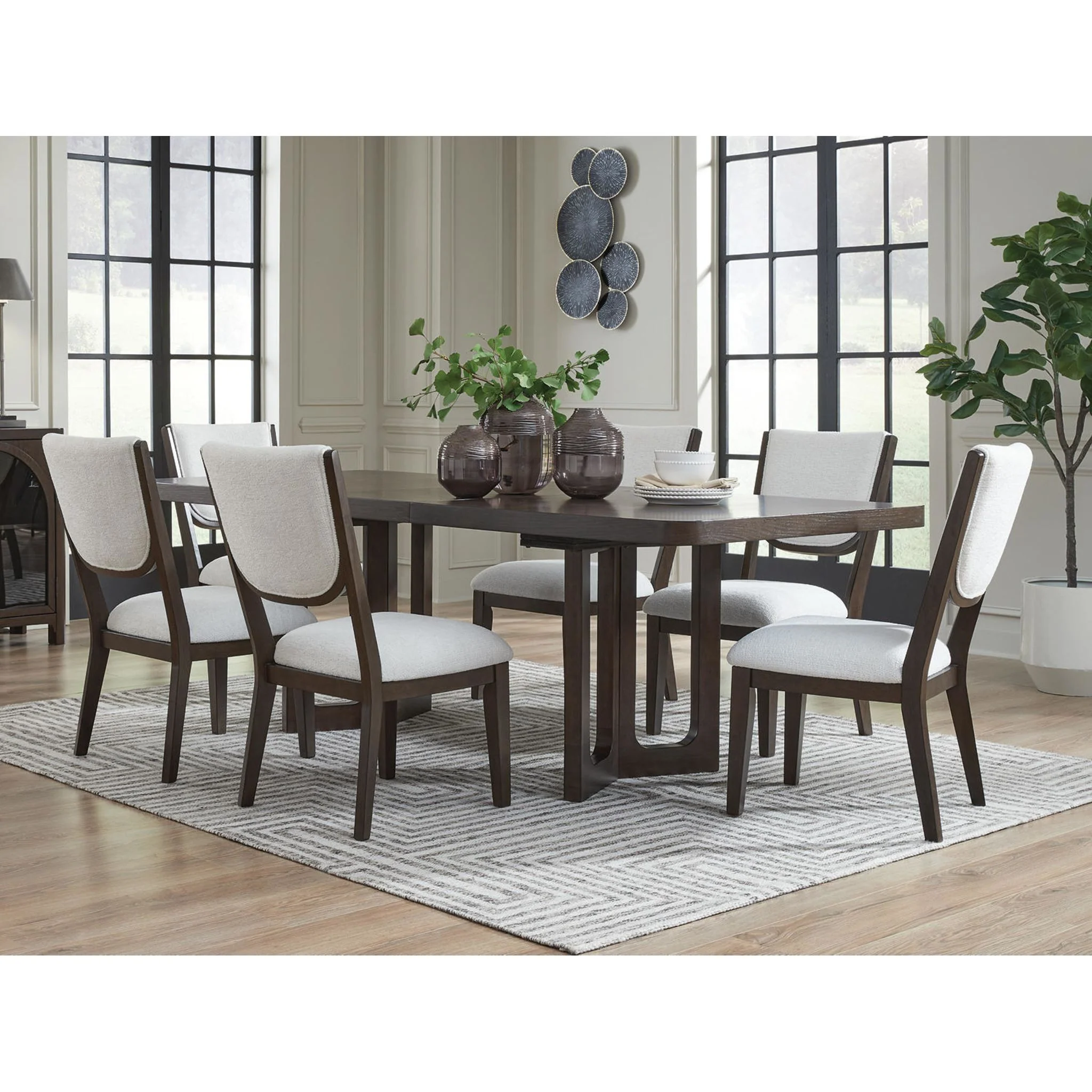 Breckington-Exclusive Dining Set - Image 8
