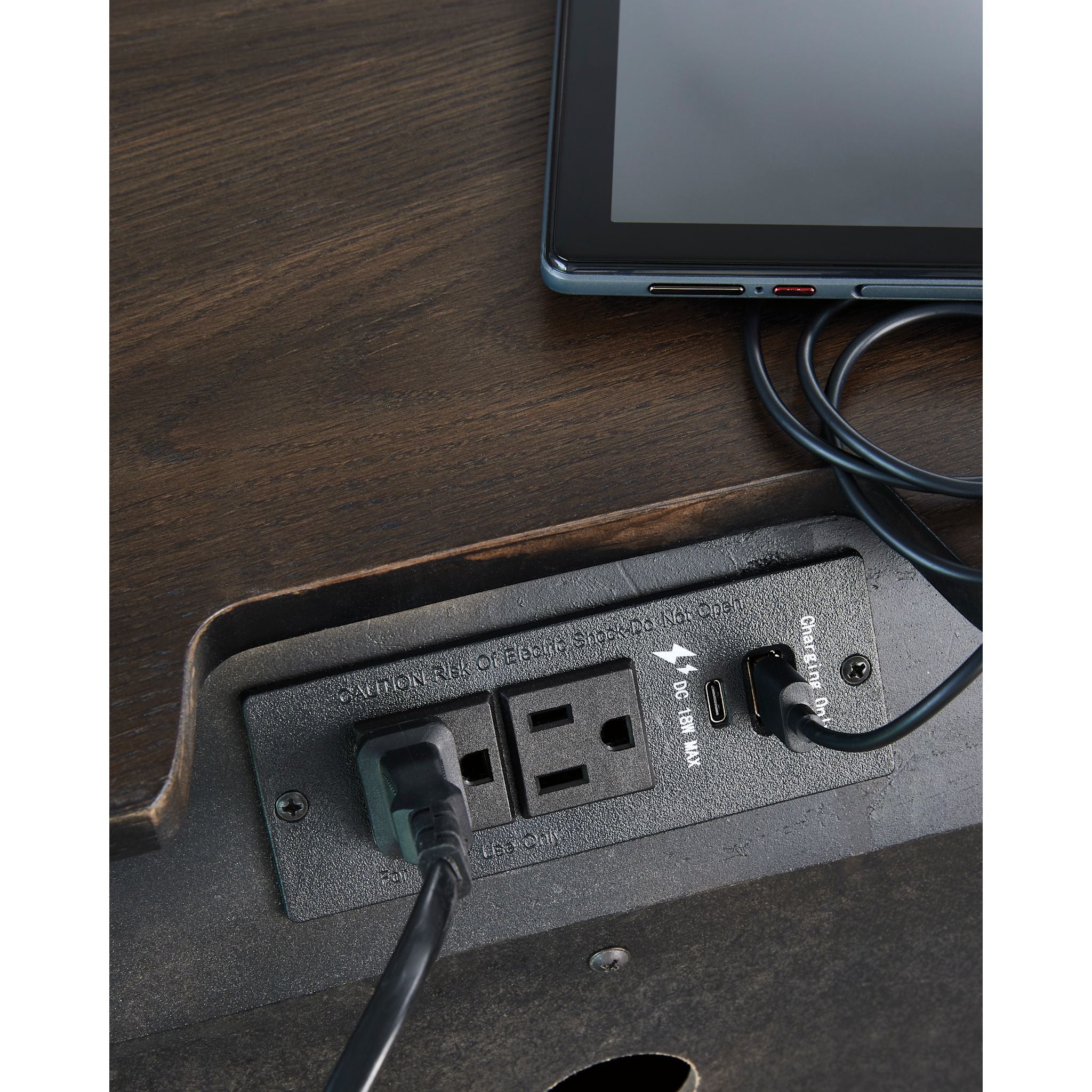 Breckington-Exclusive Nightstand - Image 7
