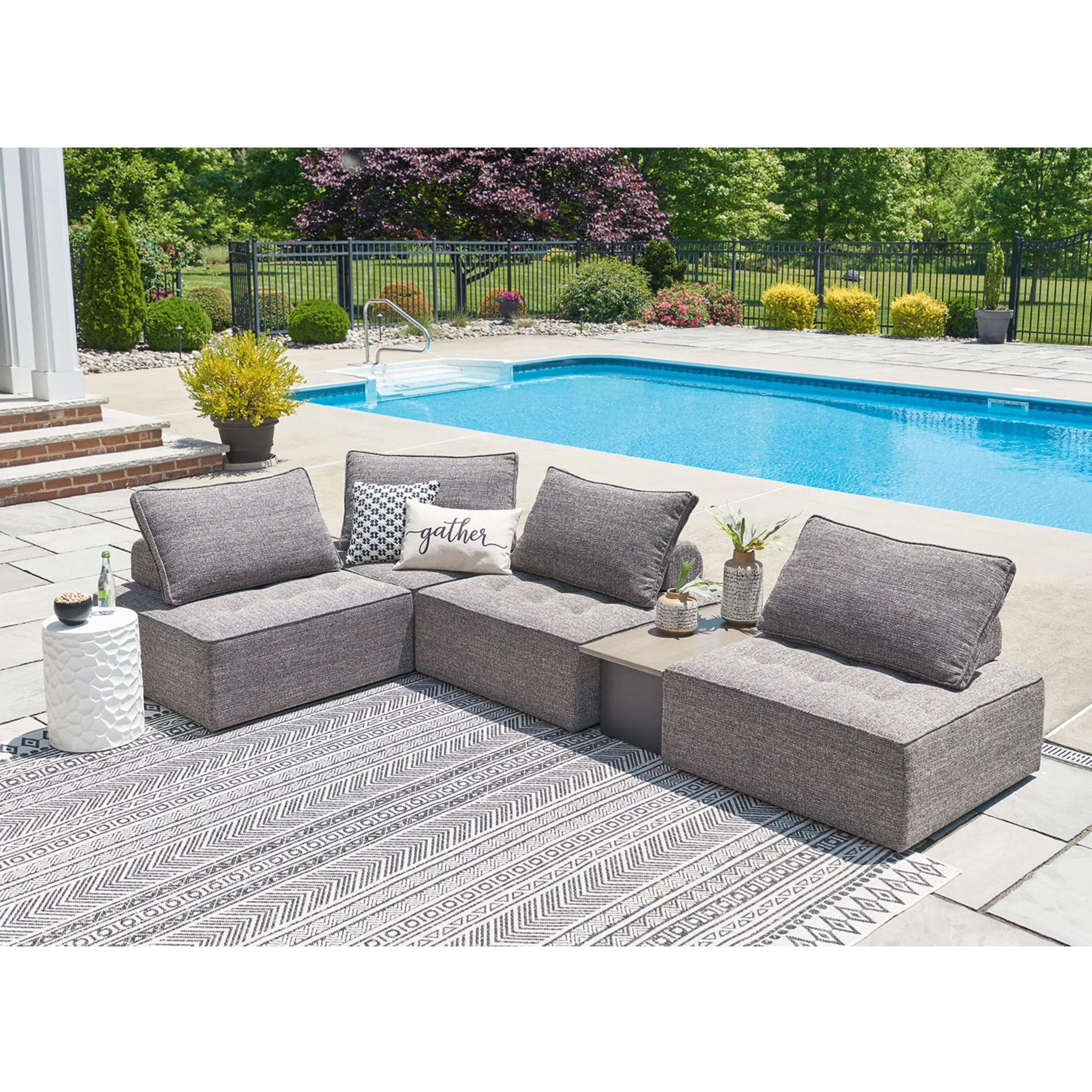 Bree Zee 5 Piece Outdoor Modular Sectional - Image 3
