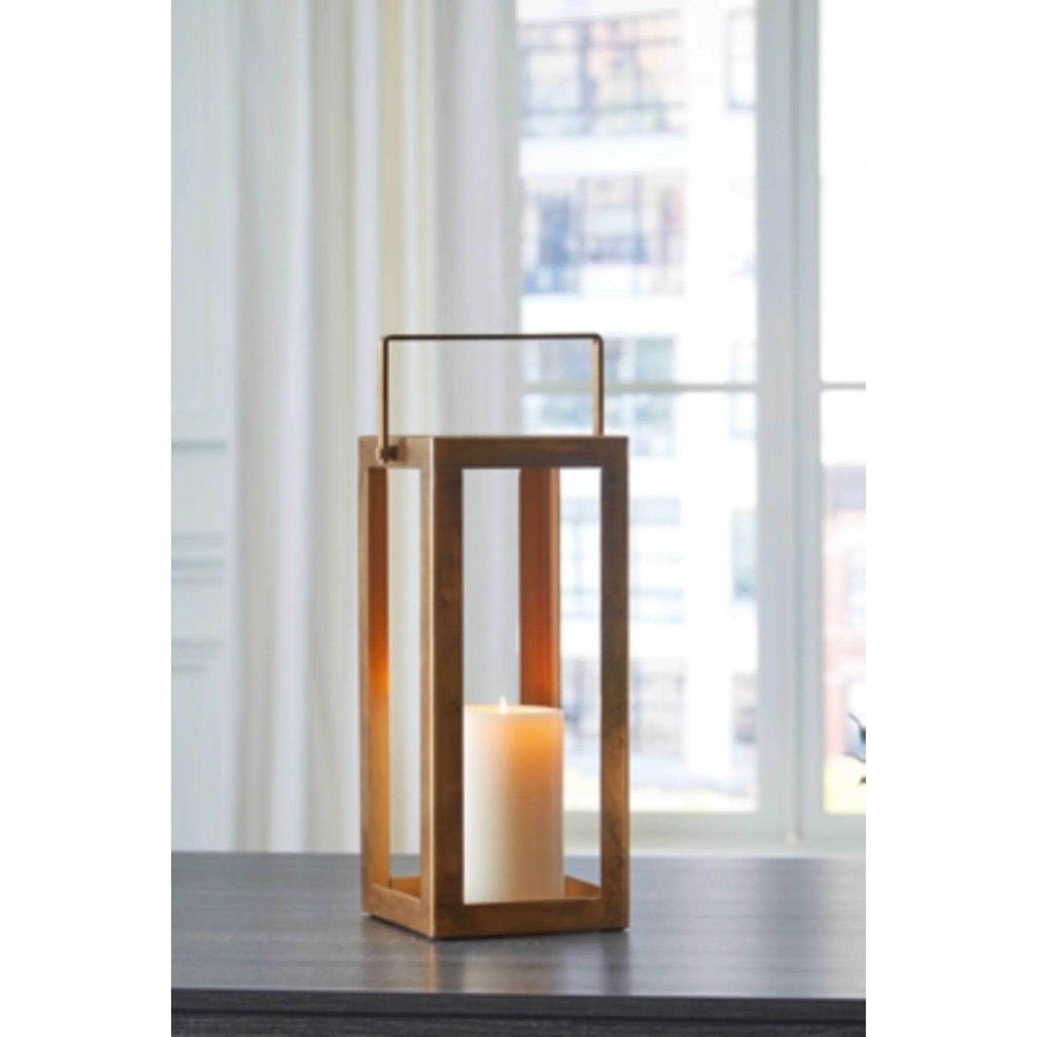Briana Lantern - Image 7