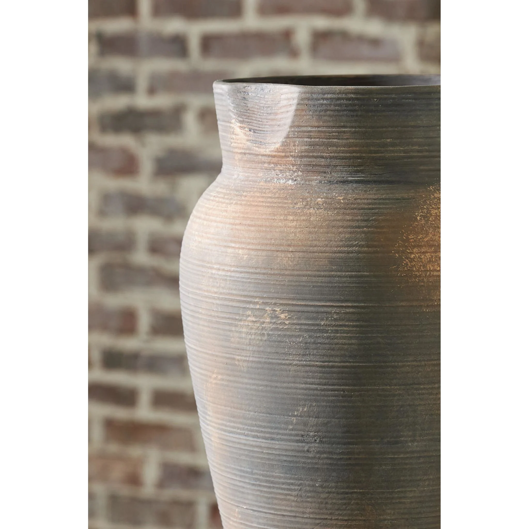 Brickmen Vase - Image 5