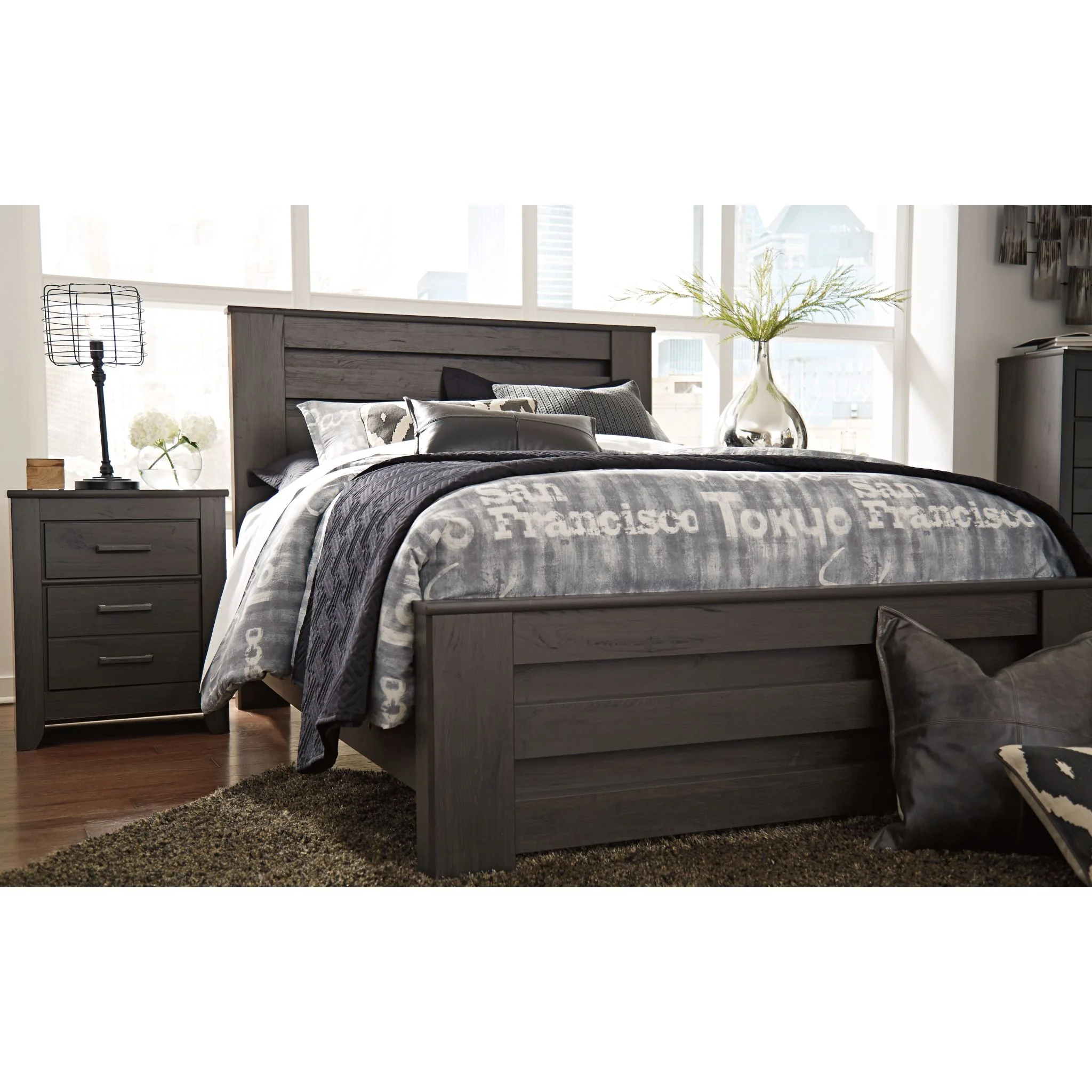 Brinxton Panel Bed - Image 13