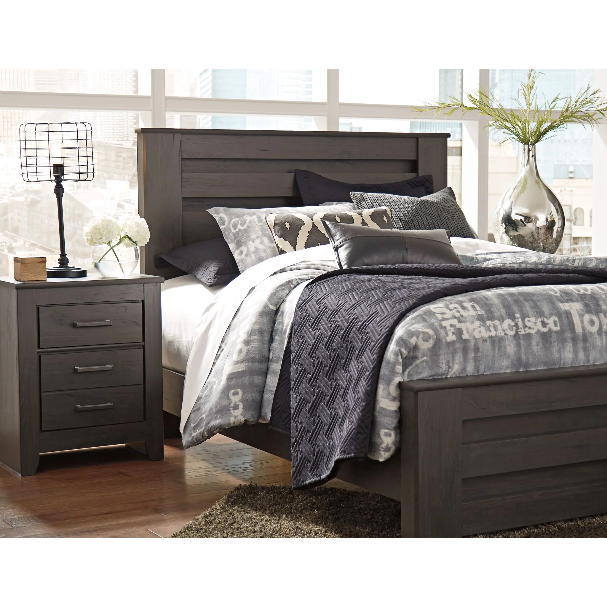 Brinxton Panel Bed - Image 3
