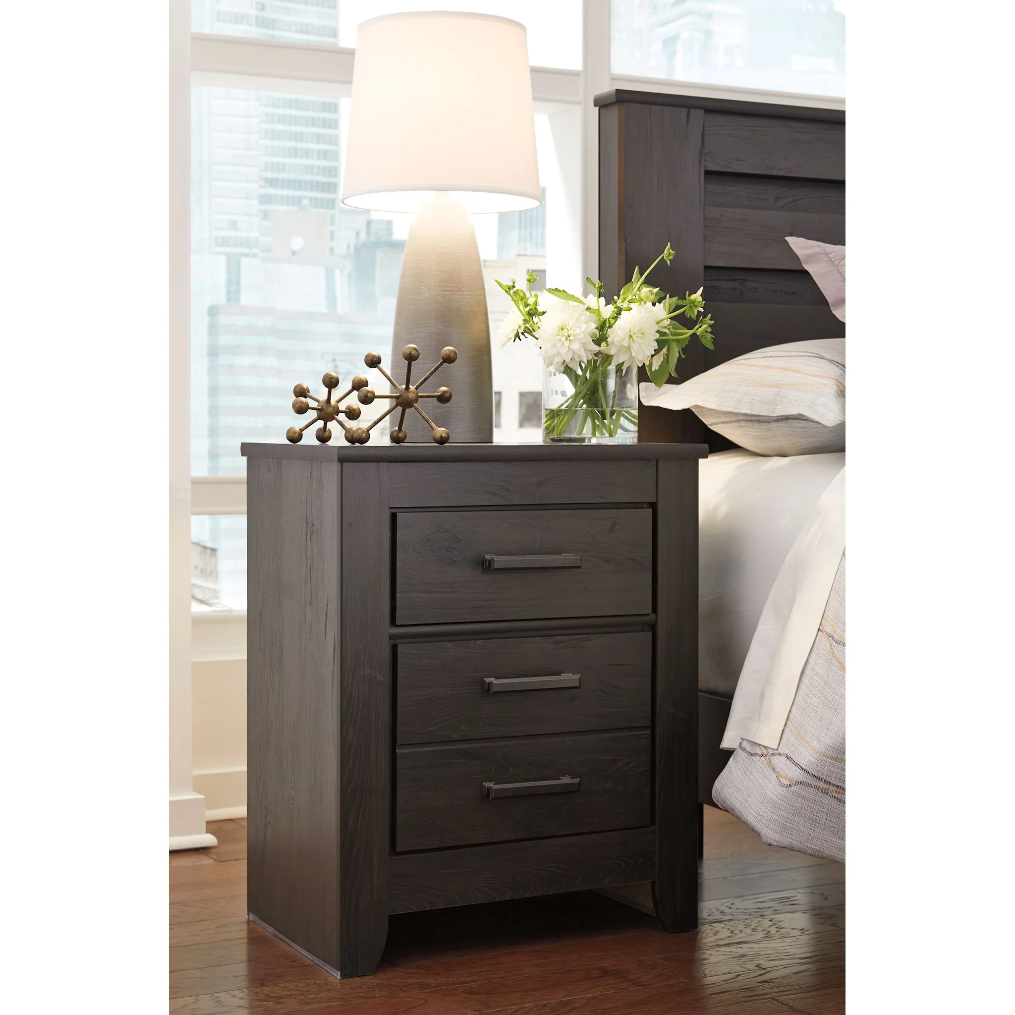 Brinxton 5 Piece Panel Bedroom - Image 3