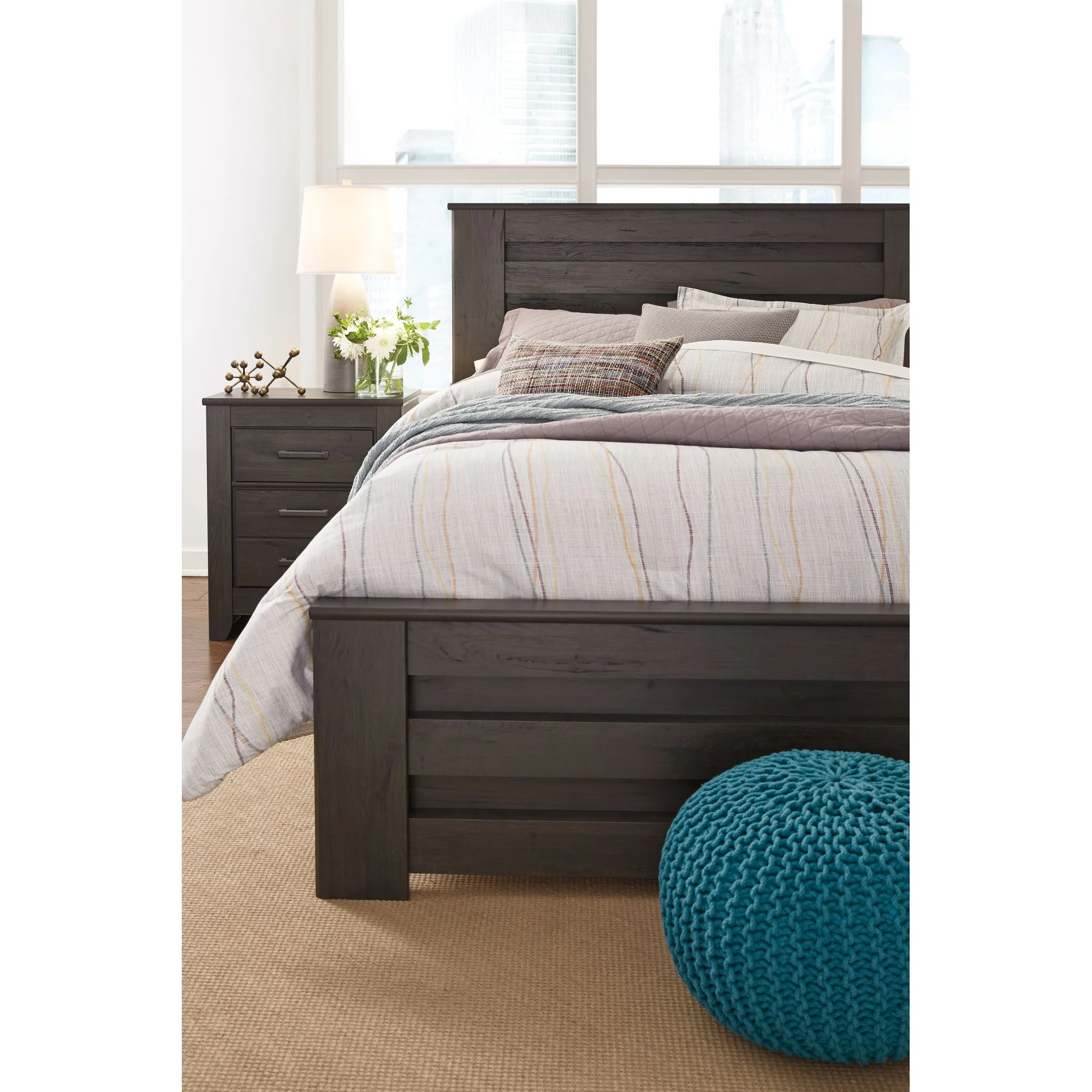 Brinxton Full Panel Bed - Image 10