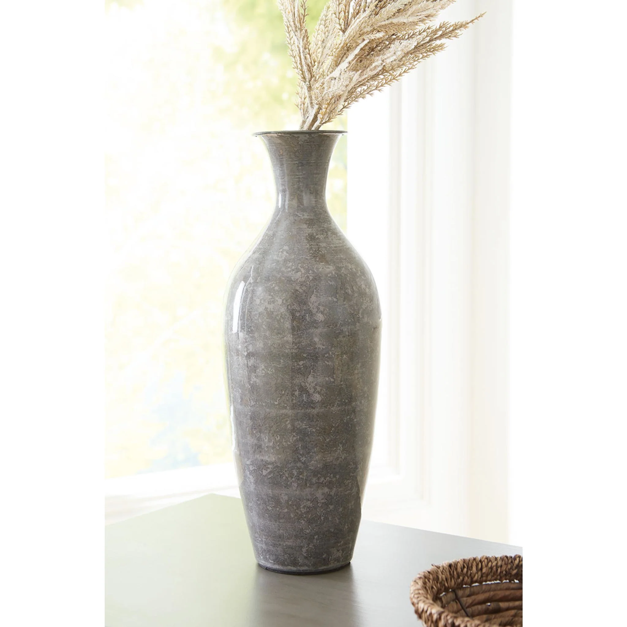 Brockwich Vase - Image 2