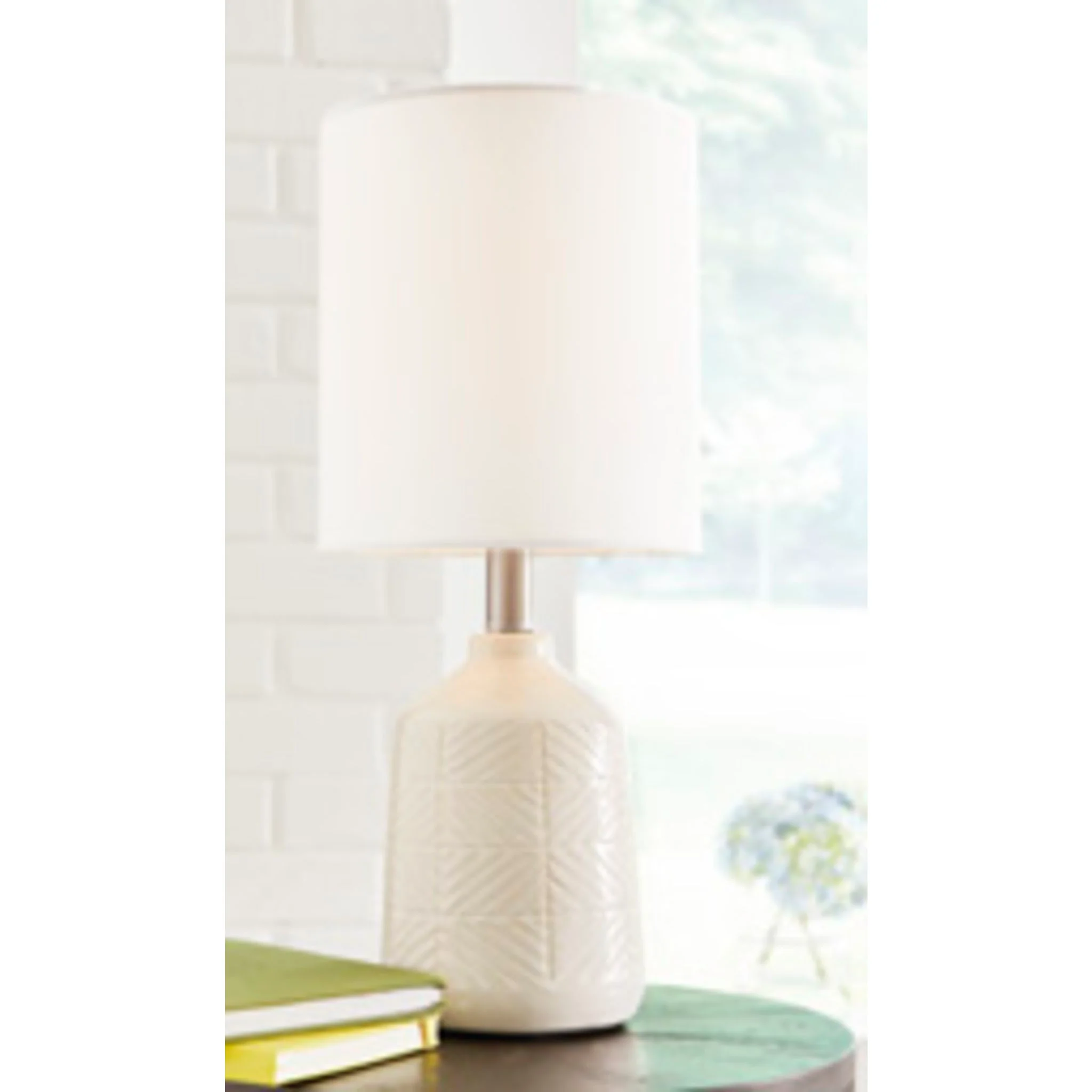 Brodewell Table Lamp (Single) - Image 5