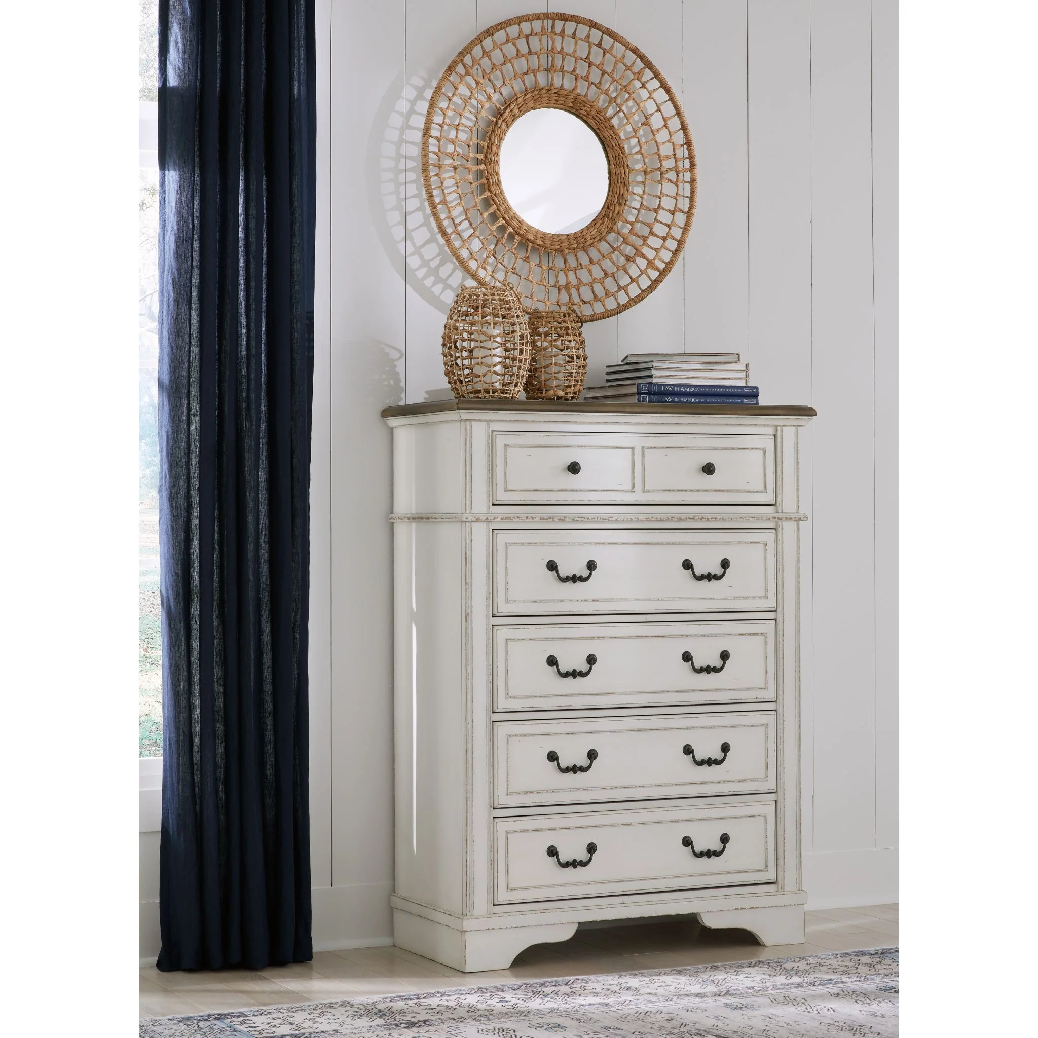 Brollyn Chest - Image 2