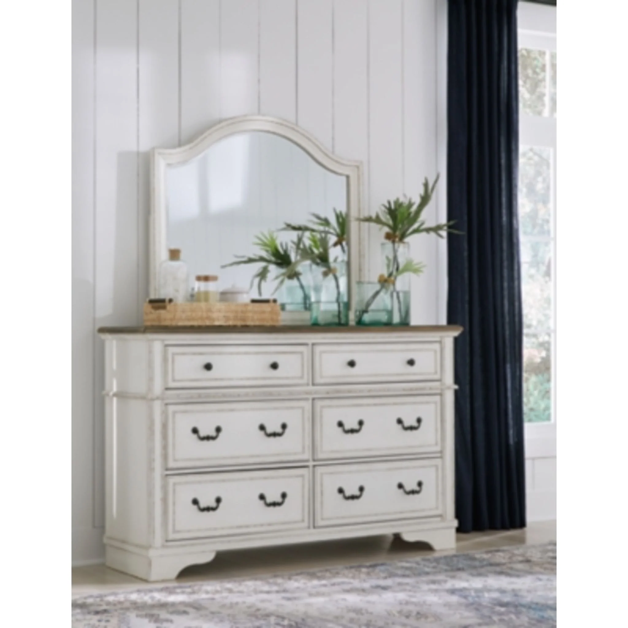 Brollyn Dresser and Mirror - Image 2