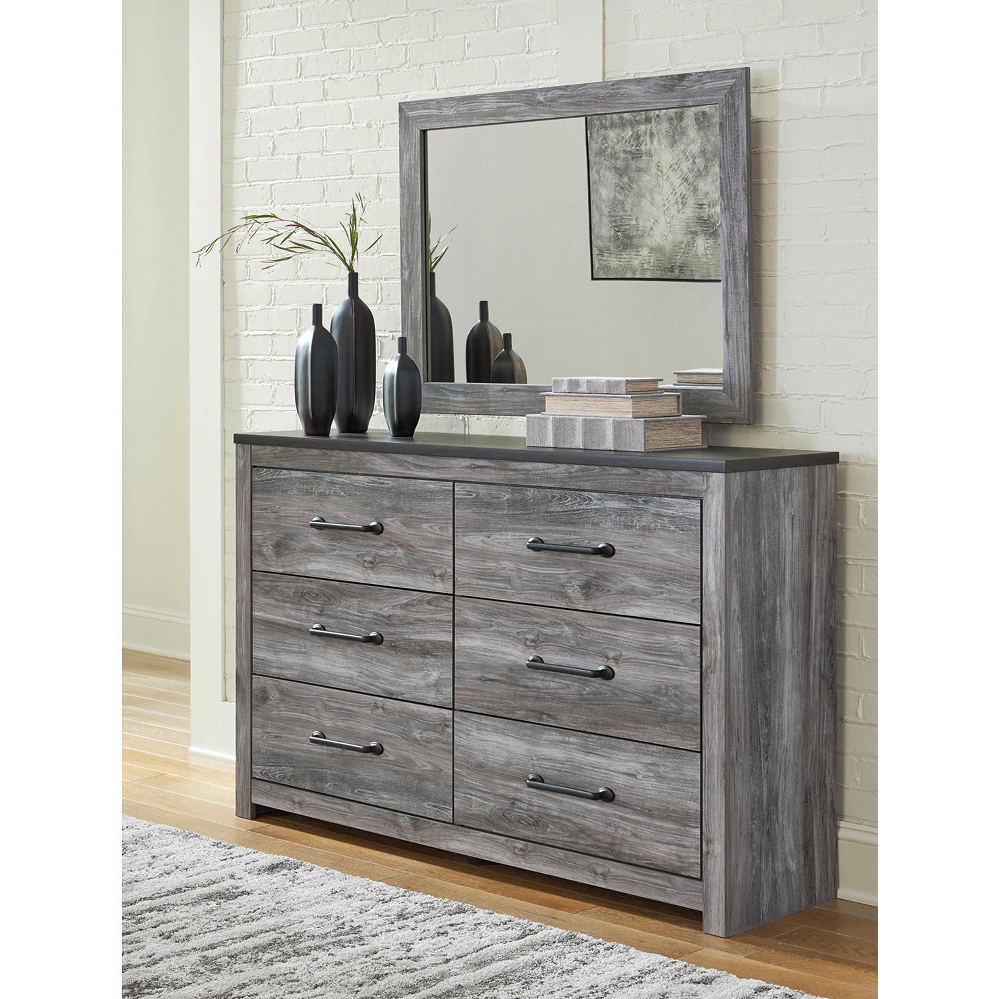 Bronyan Dresser and Mirror - Image 10