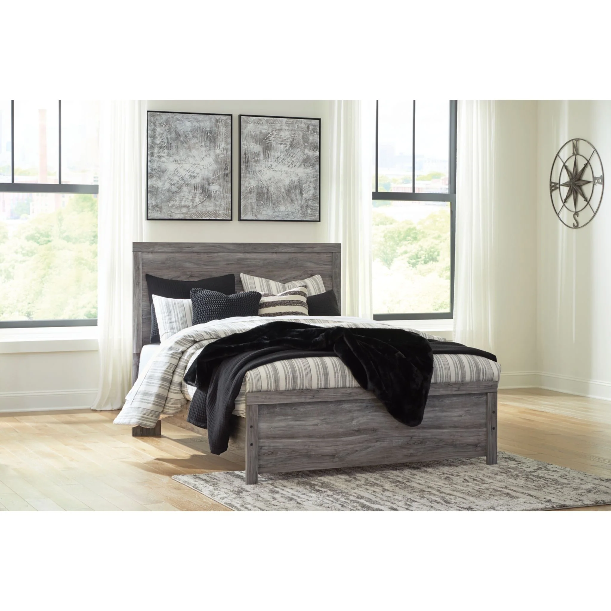 Bronyan Panel Bed - Image 2