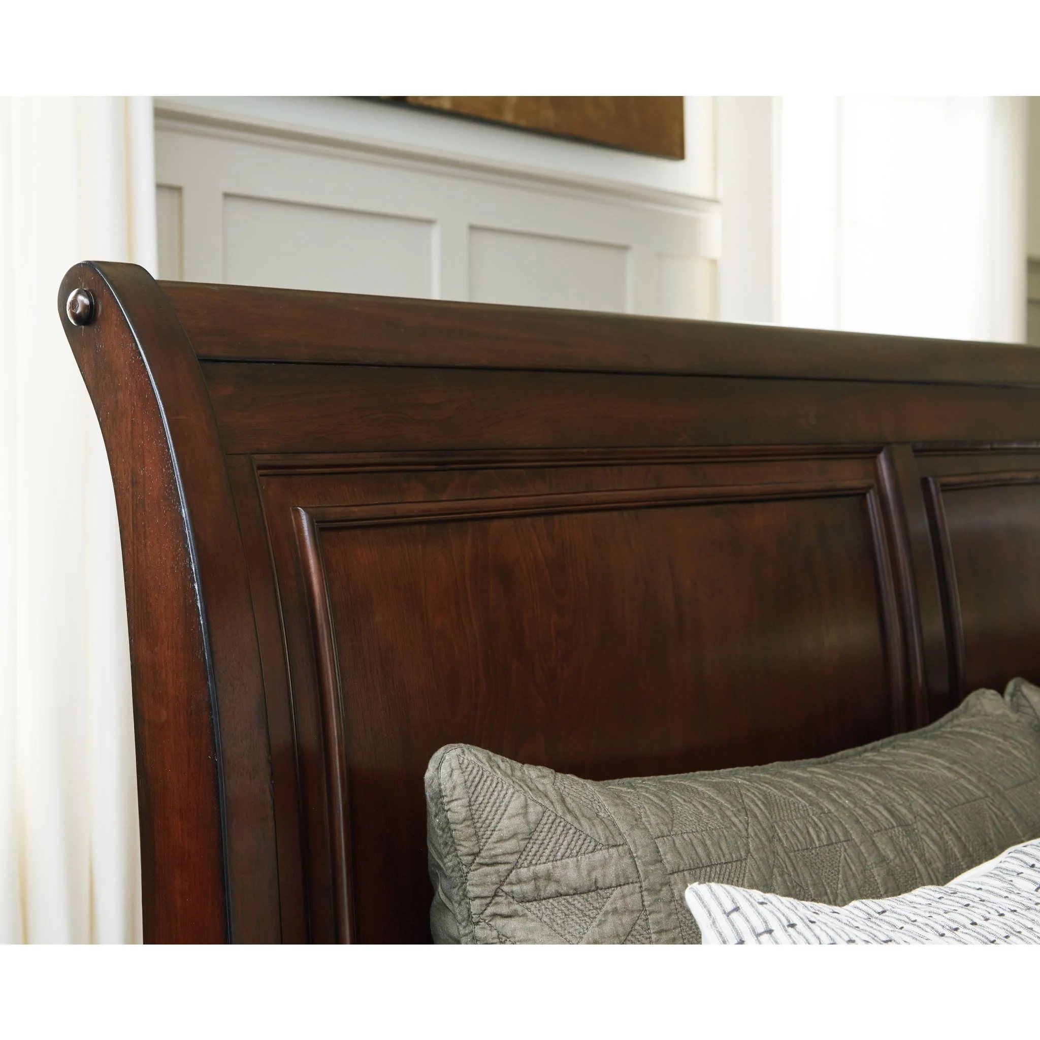 Brookbauer Queen Sleigh Bed - Image 6