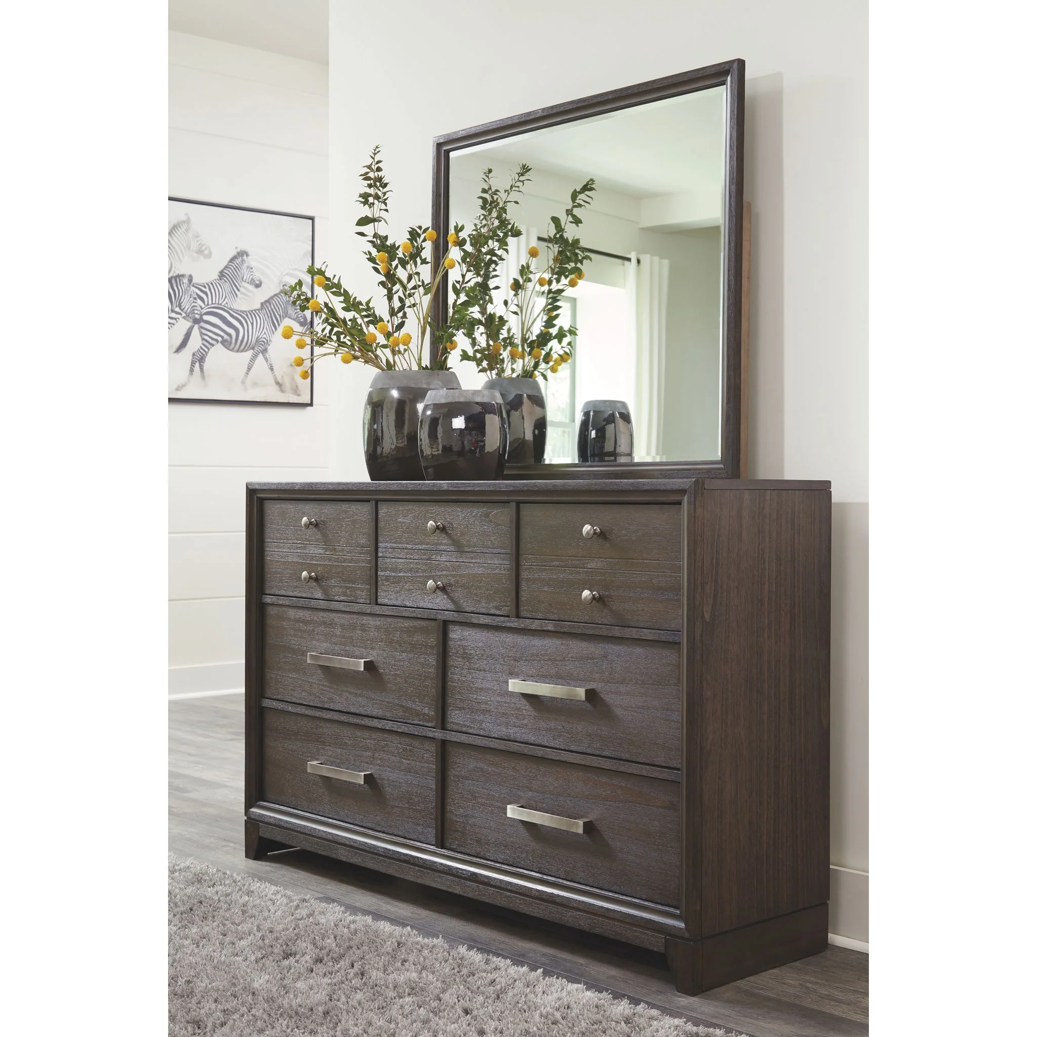 Brueban 5 Piece Storage Bedroom - Image 5