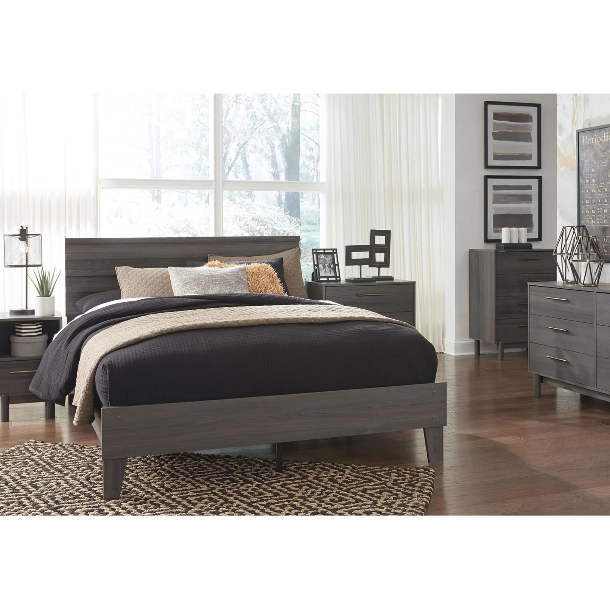 Brymont Queen Platform Bed - Image 4