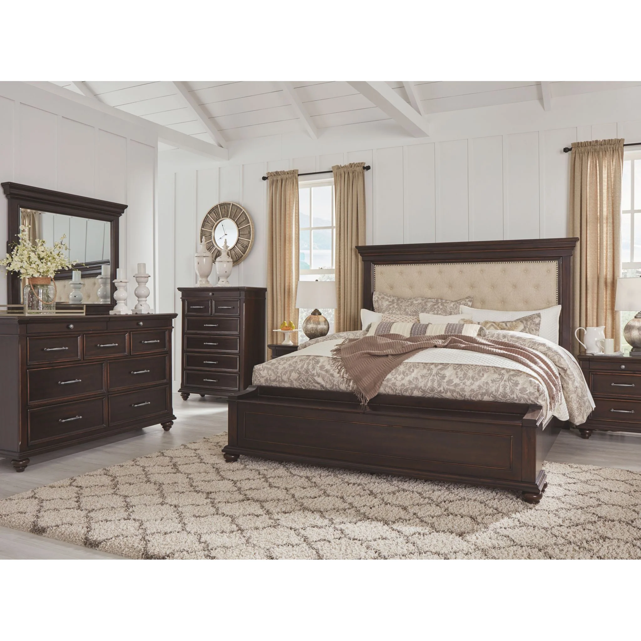 Brynhurst 3 Piece Upholstered Bed - Image 7
