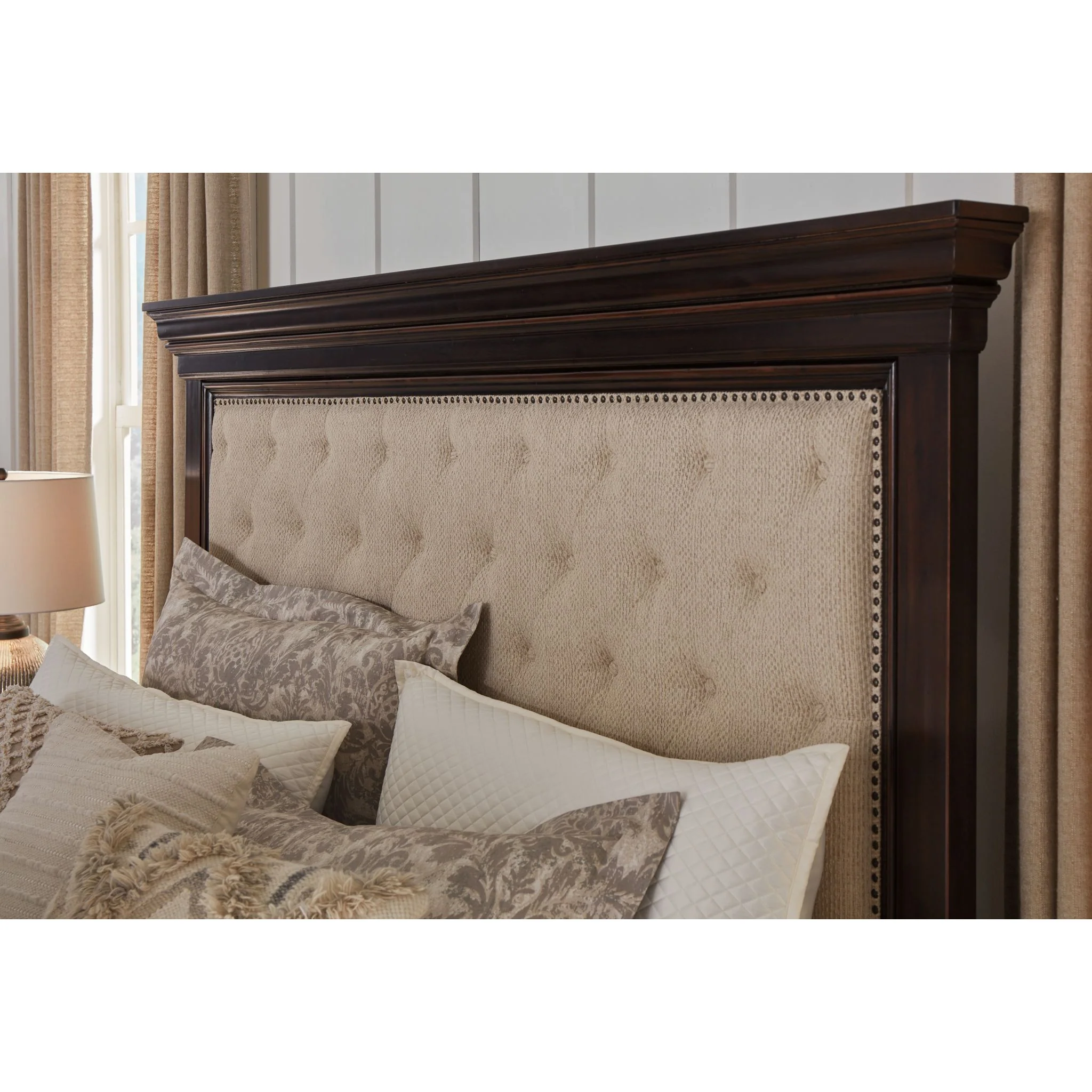 Brynhurst 3 Piece Upholstered Bed - Image 3